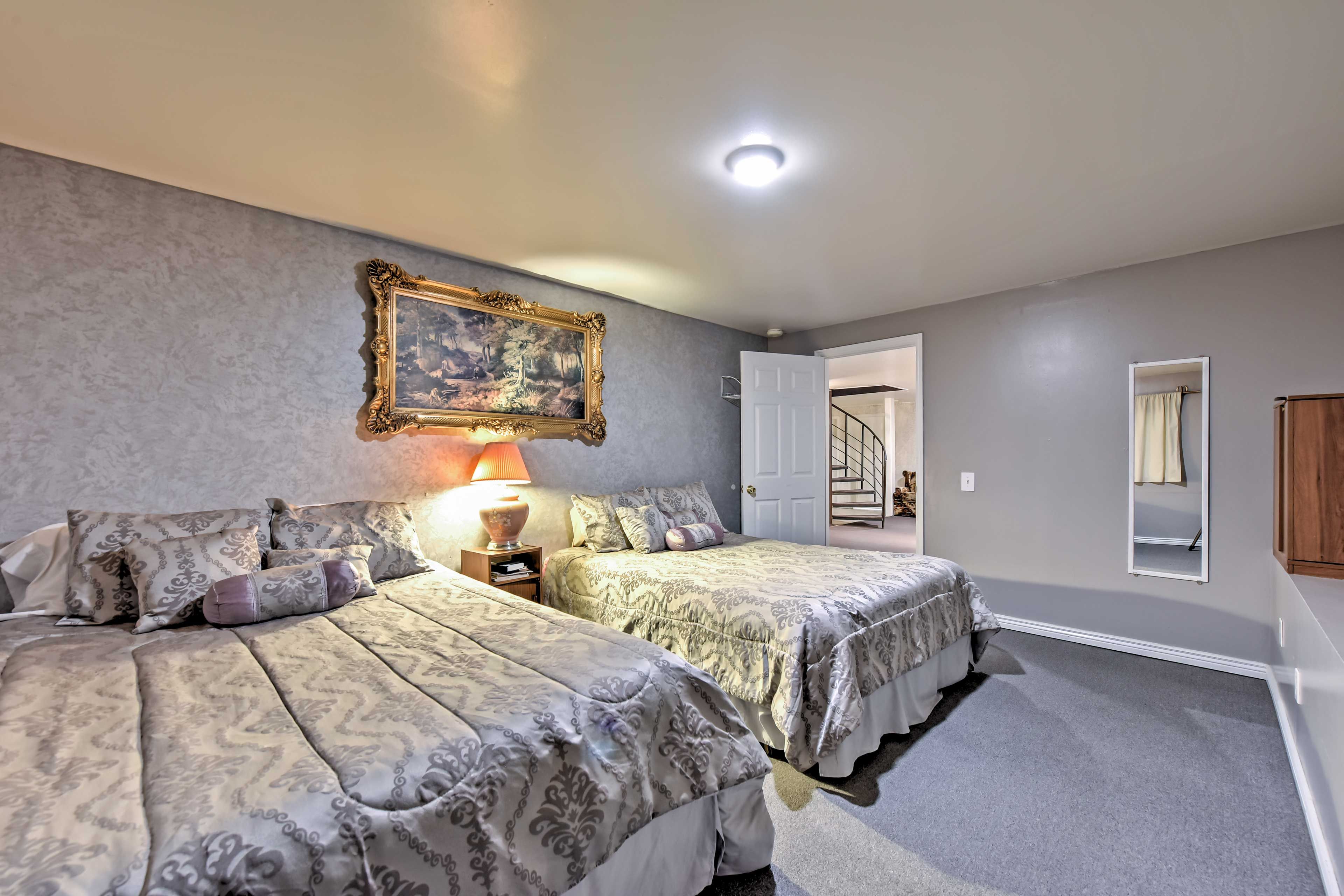 Bedroom 4 | 2 Queen Beds
