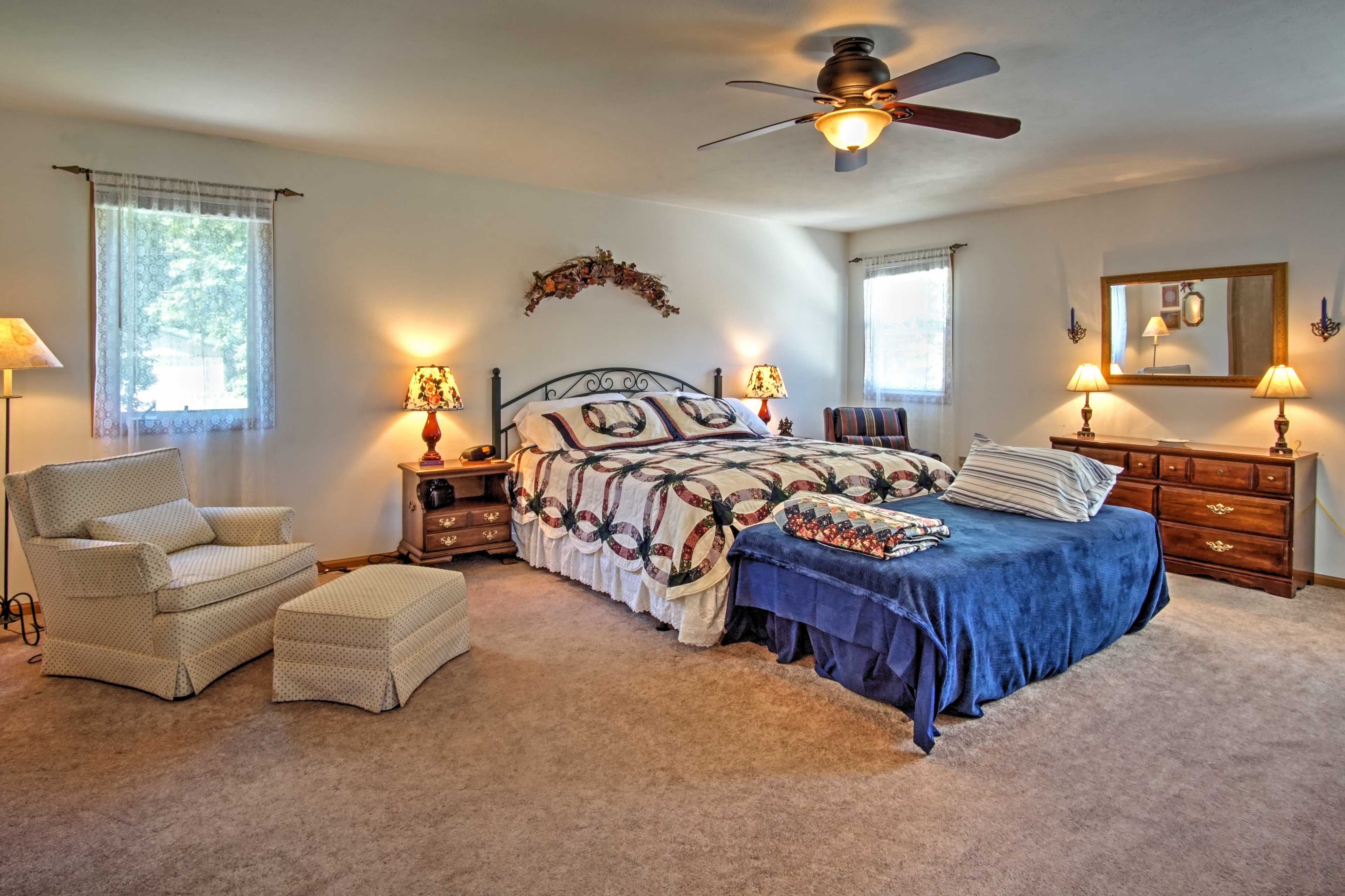 Bedroom 1 | King Bed, 2 Twin Beds | En-Suite Bathroom