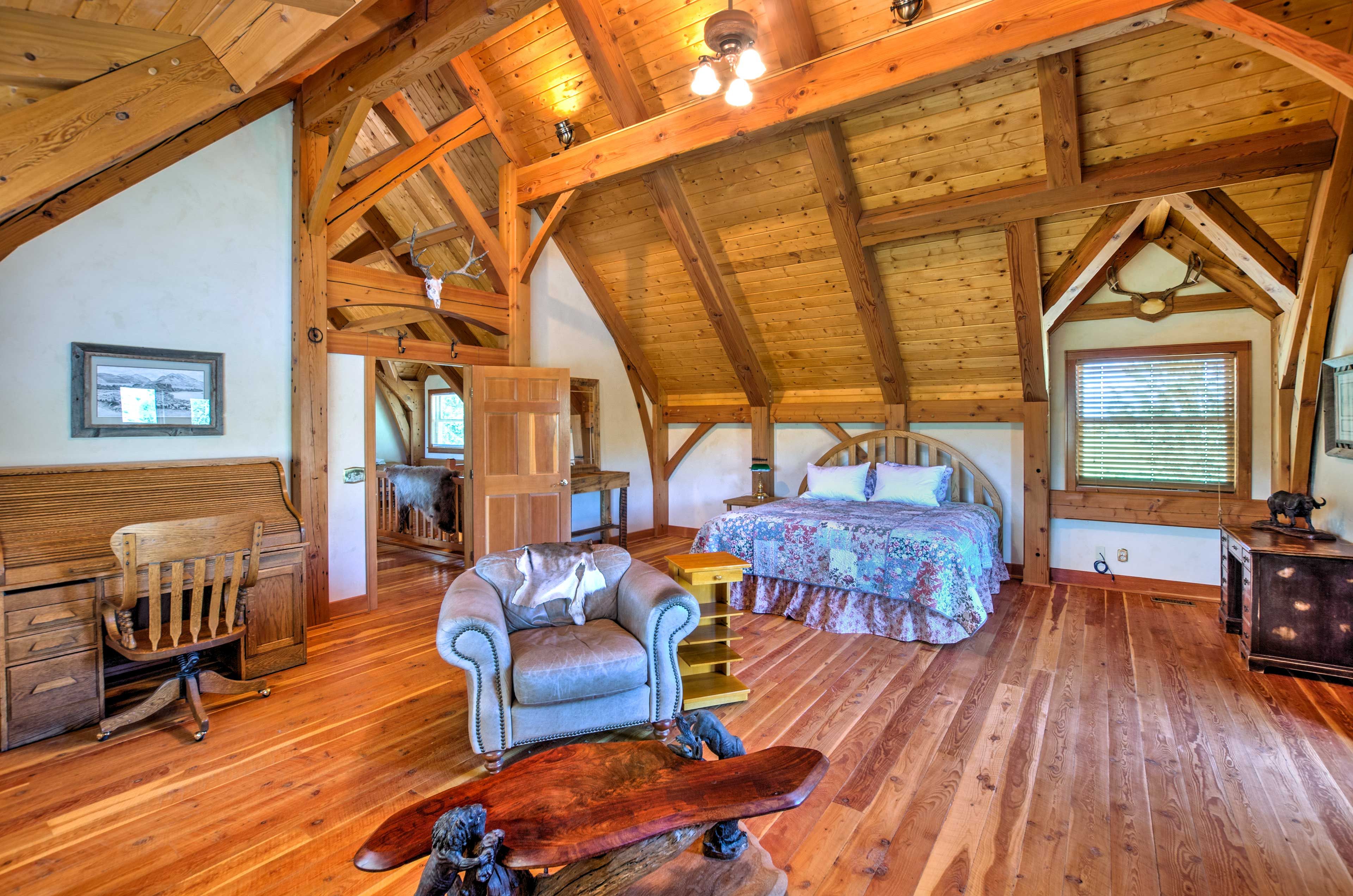 Bedroom 2 | King Bed | Private Balcony