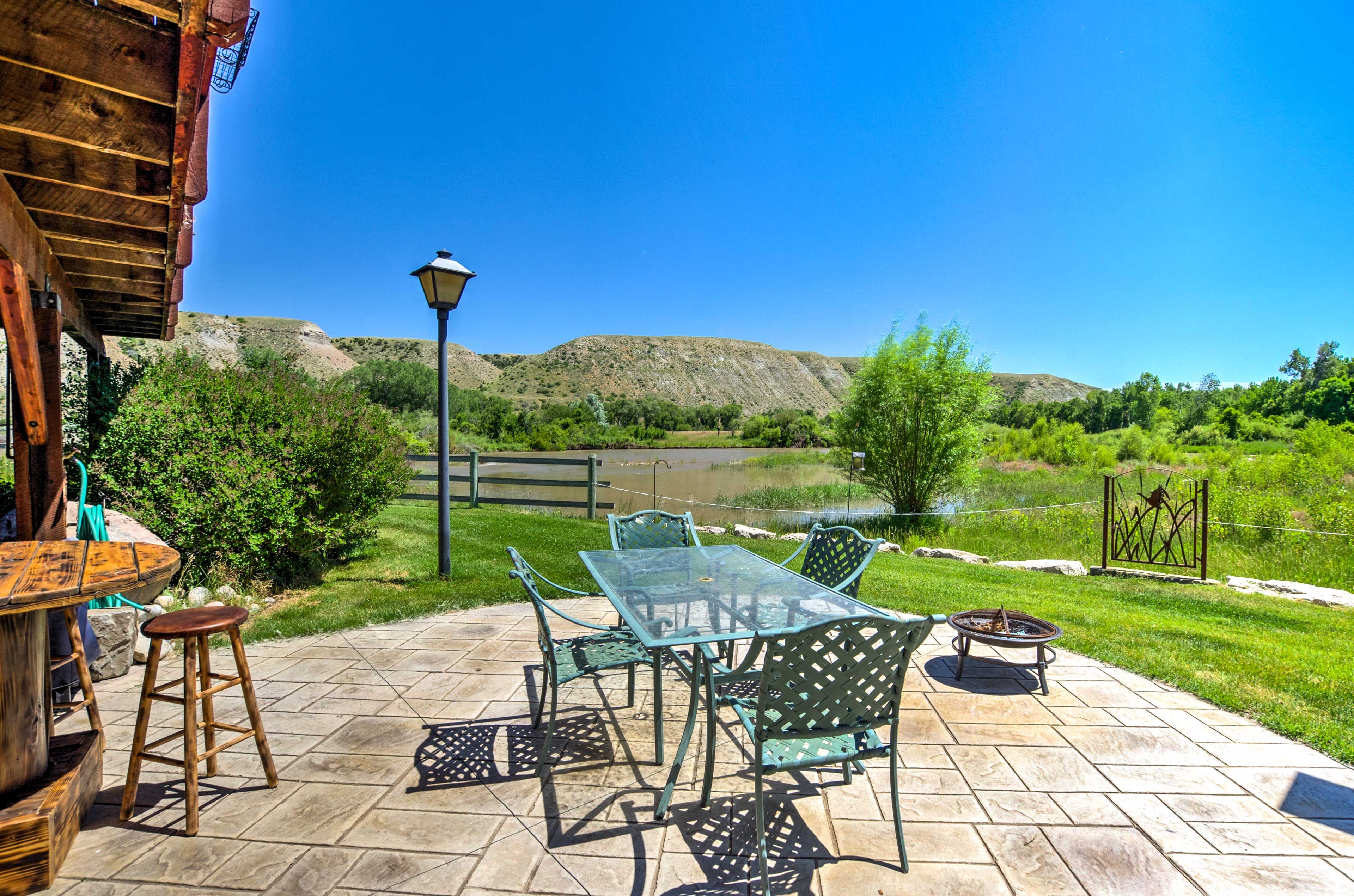 Patio | Fire Pit
