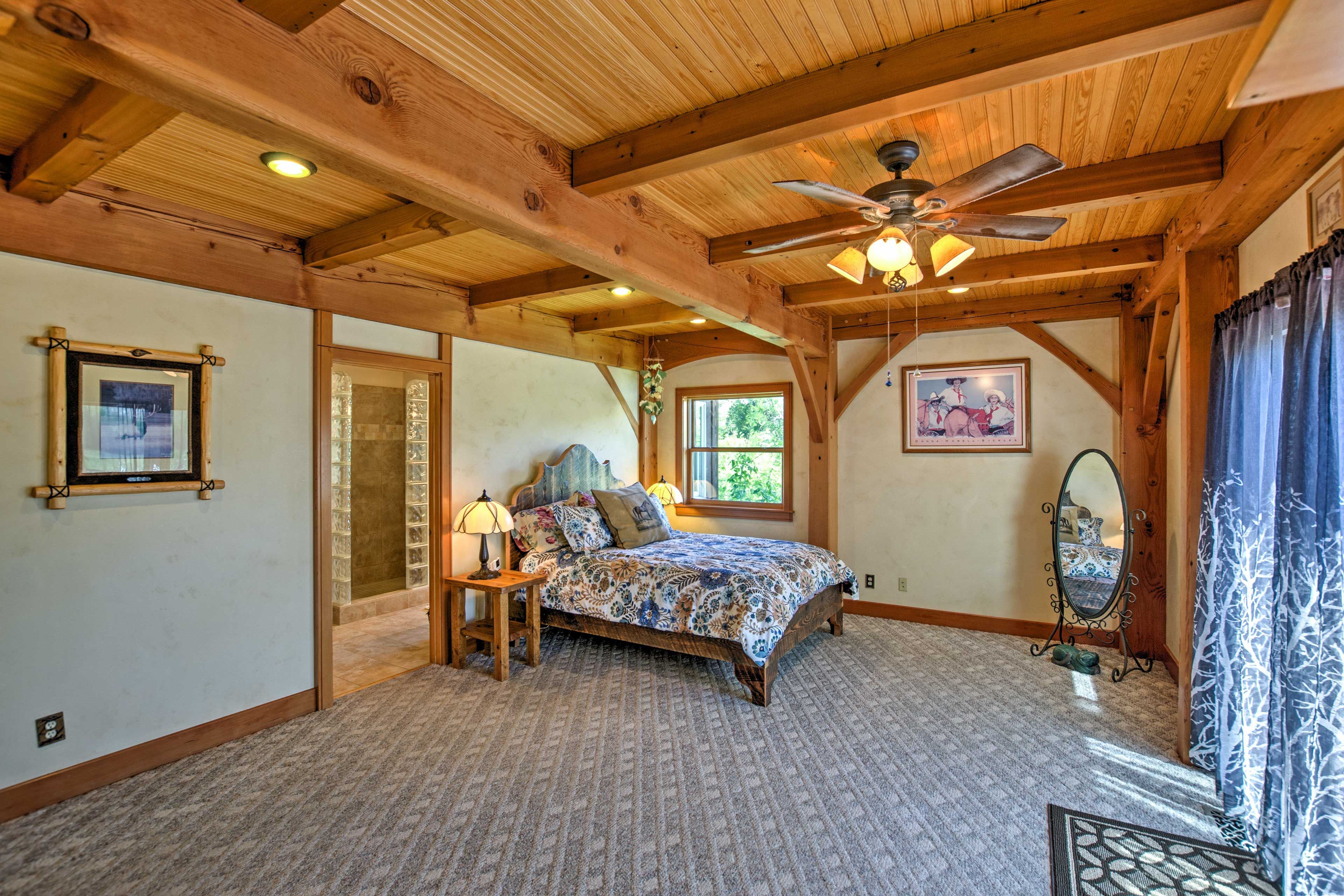 Bedroom 1 | Queen Bed | Linens Provided