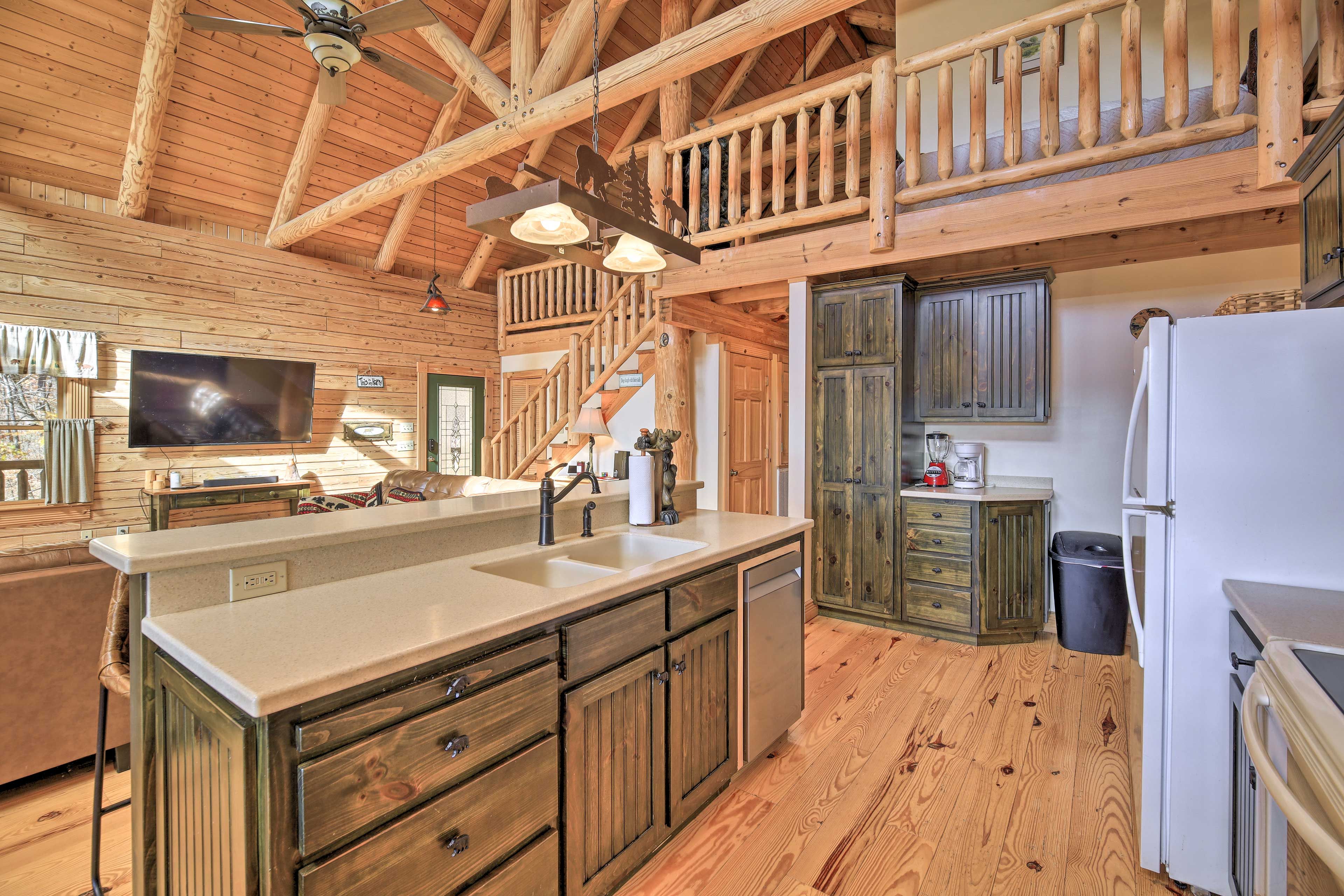 Fully Equipped Kitchen | Pots & Pans