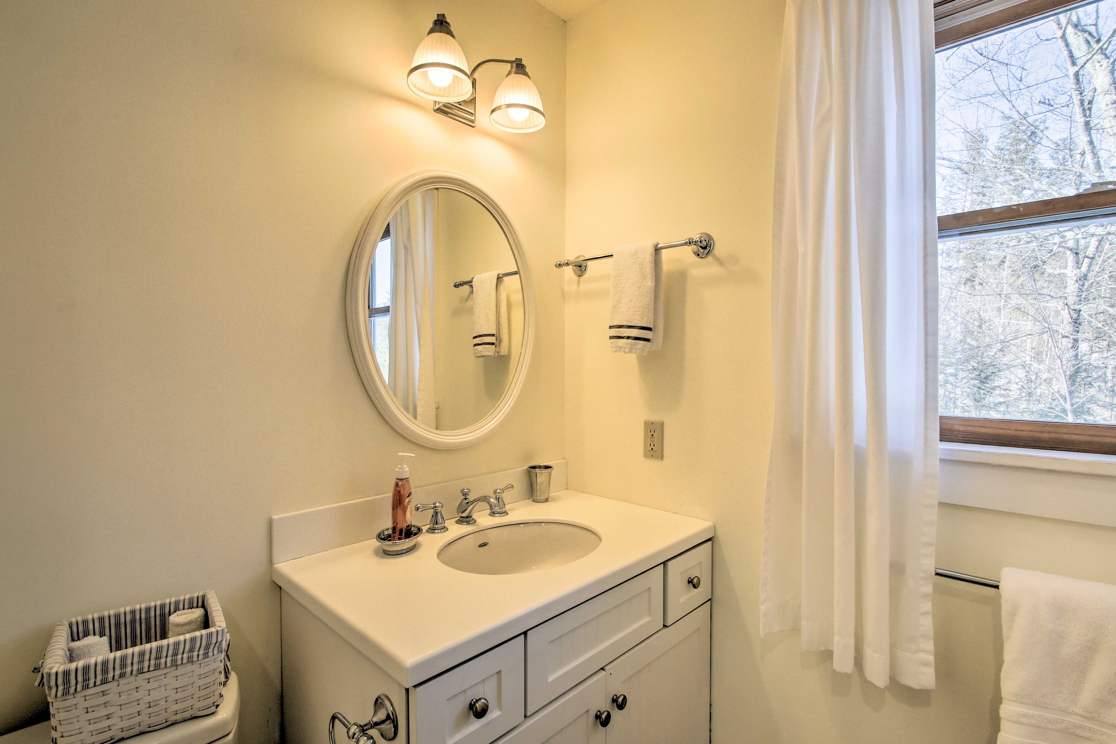 Full Bathroom