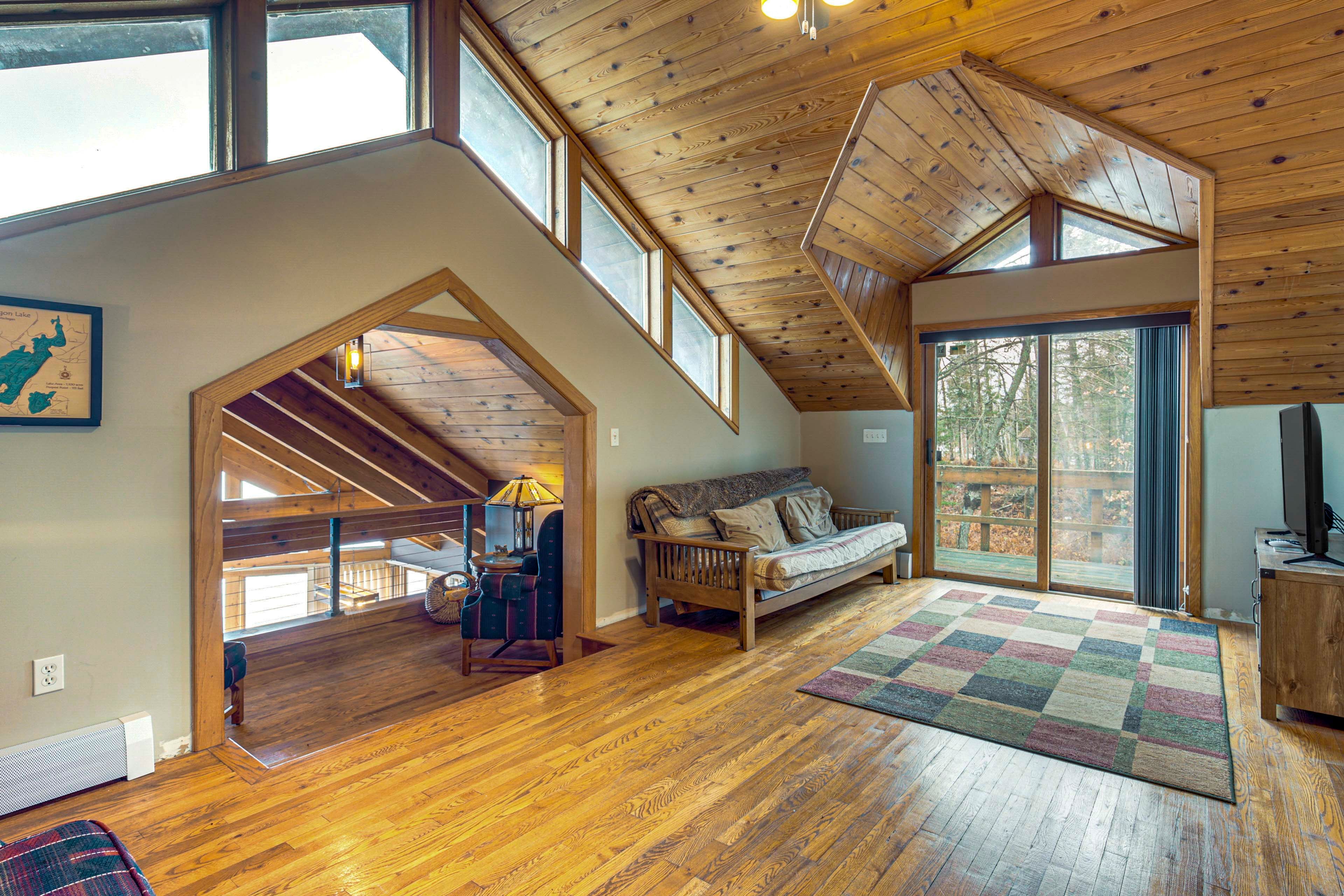 Loft | Full Futon | Upper Floor