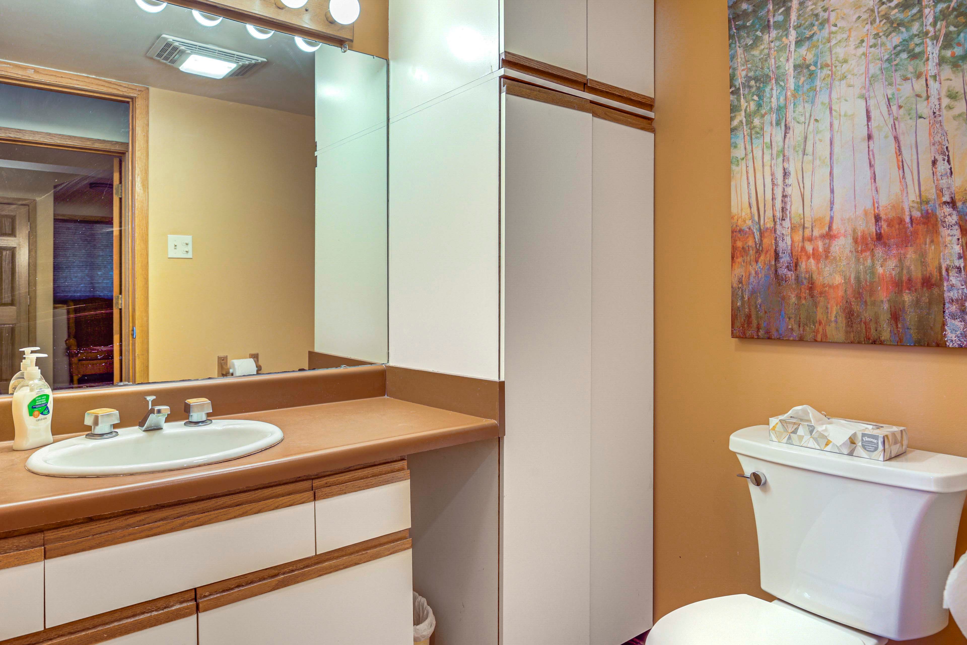 Full Bathroom | Main Floor