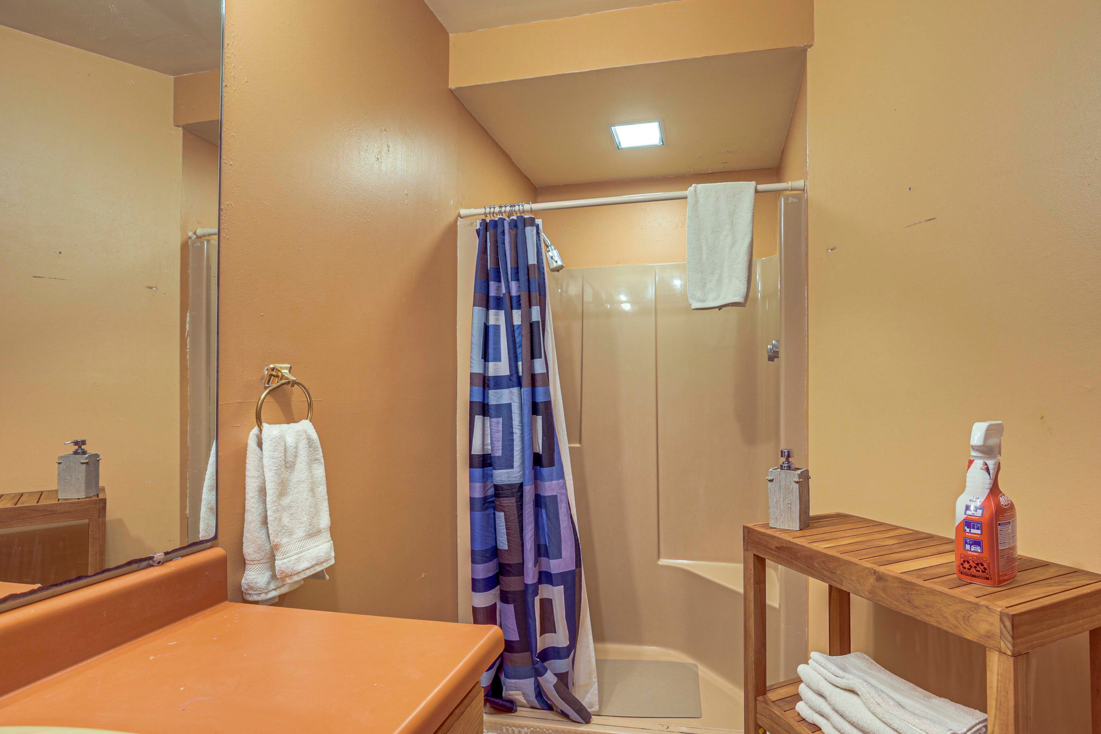 Full Bathroom | Lower Floor