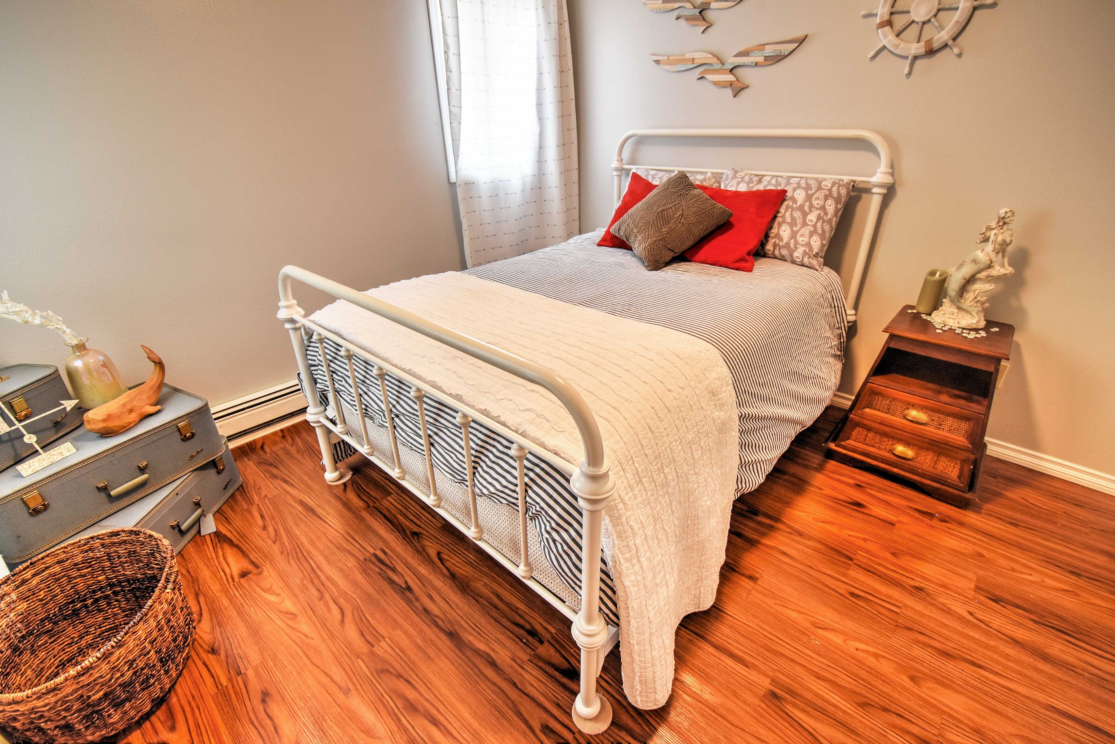 Bedroom 2 | Full Bed