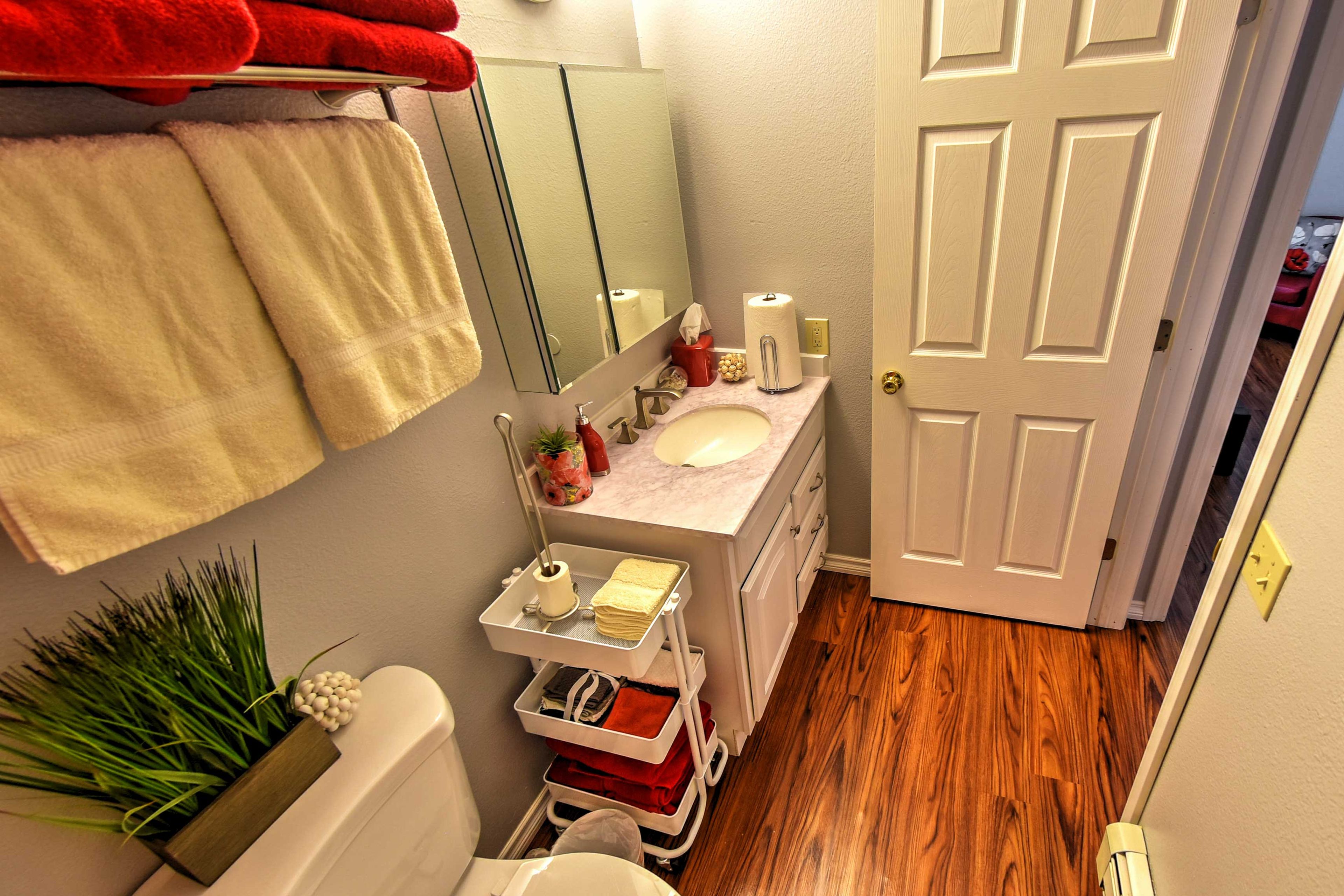 Full Bathroom