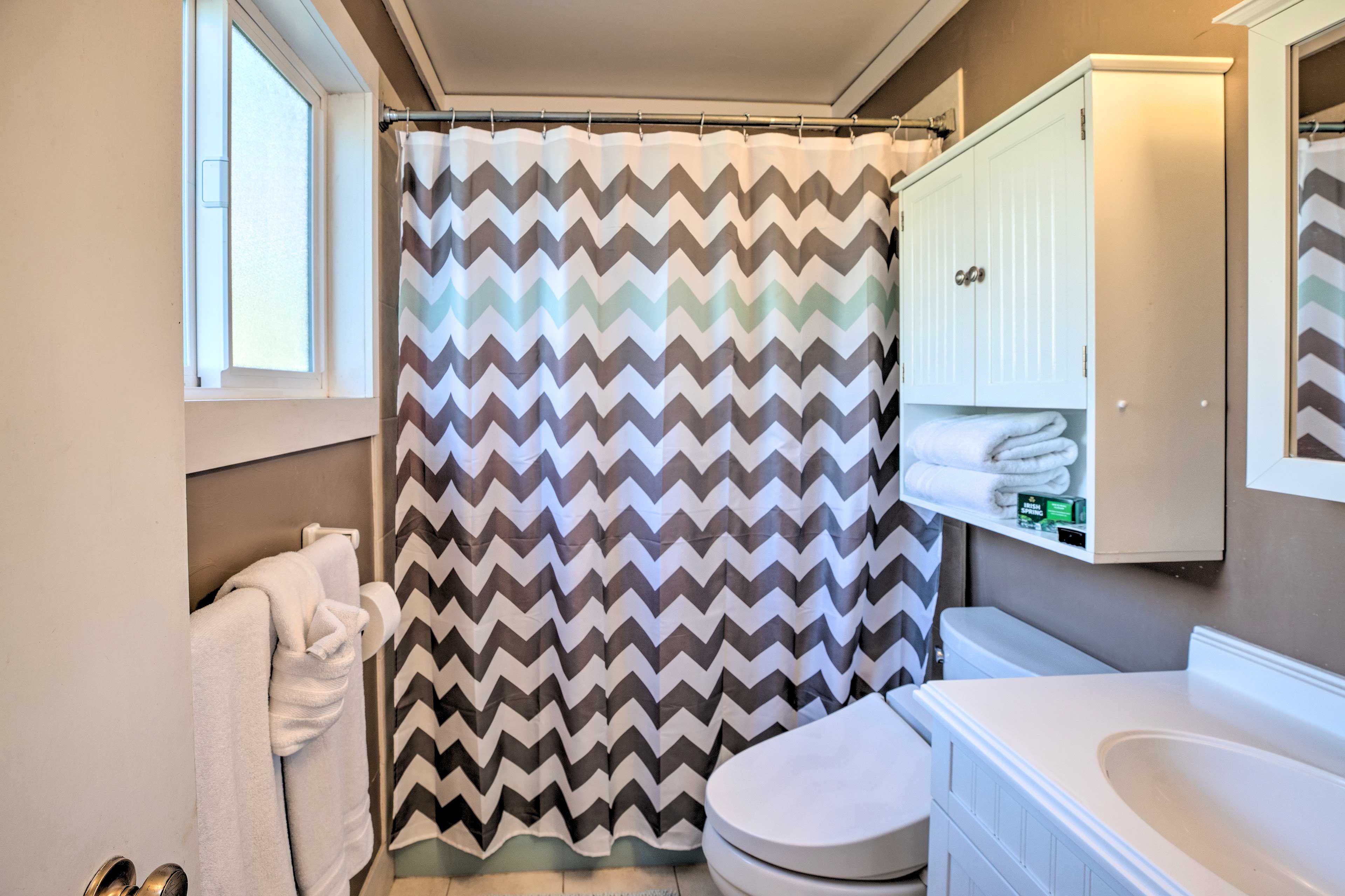 Full Bathroom