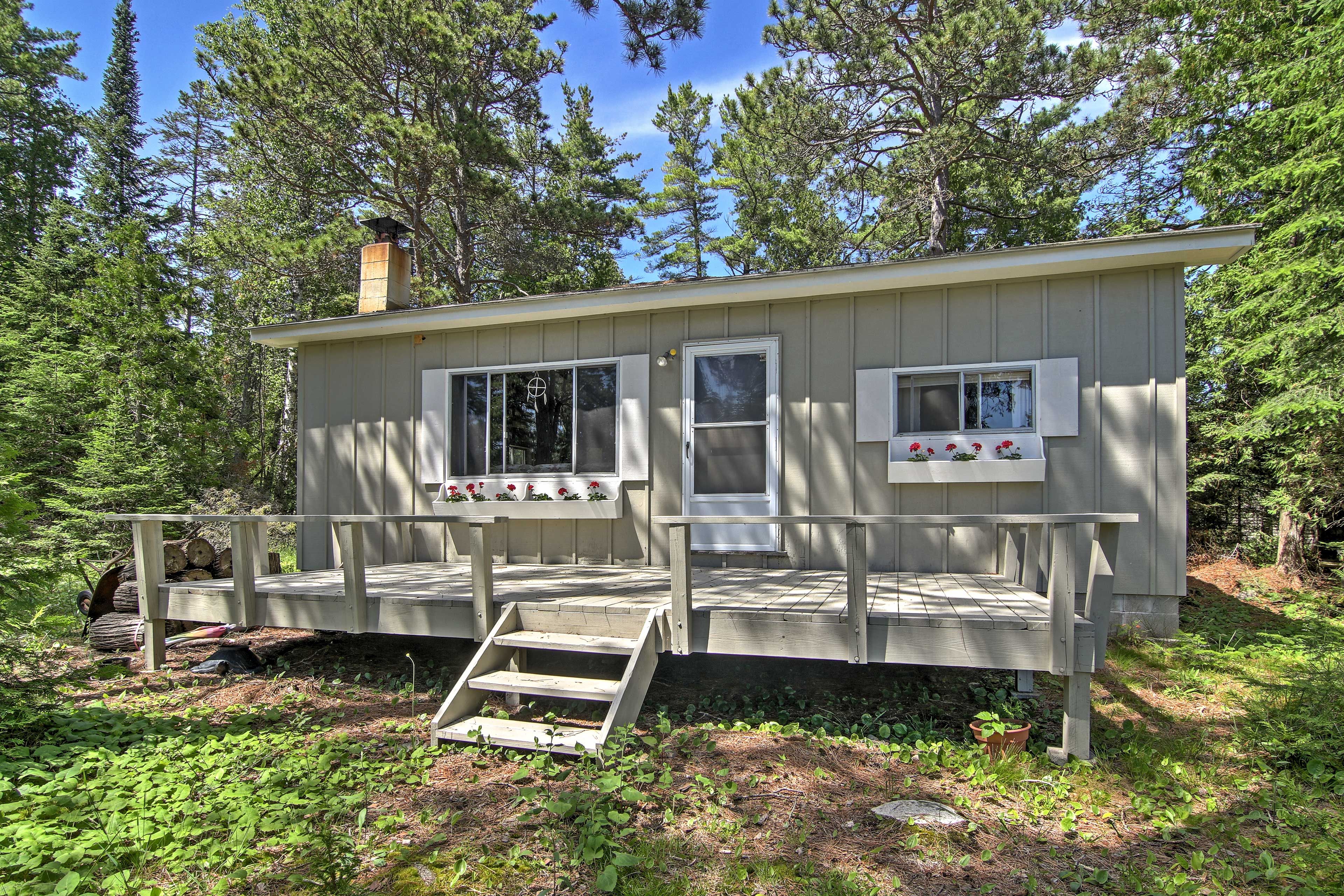 Exterior | Ample Driveway Parking