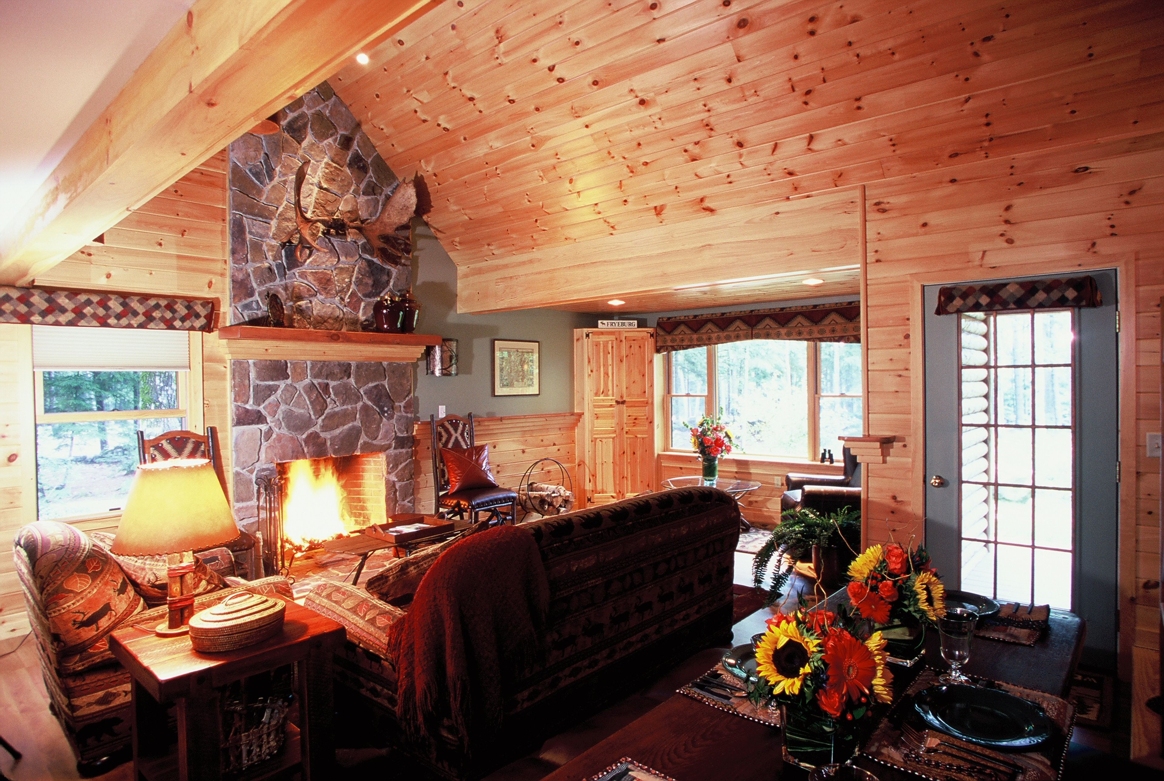 Living Room | Free WiFi | A/C | Central Heat