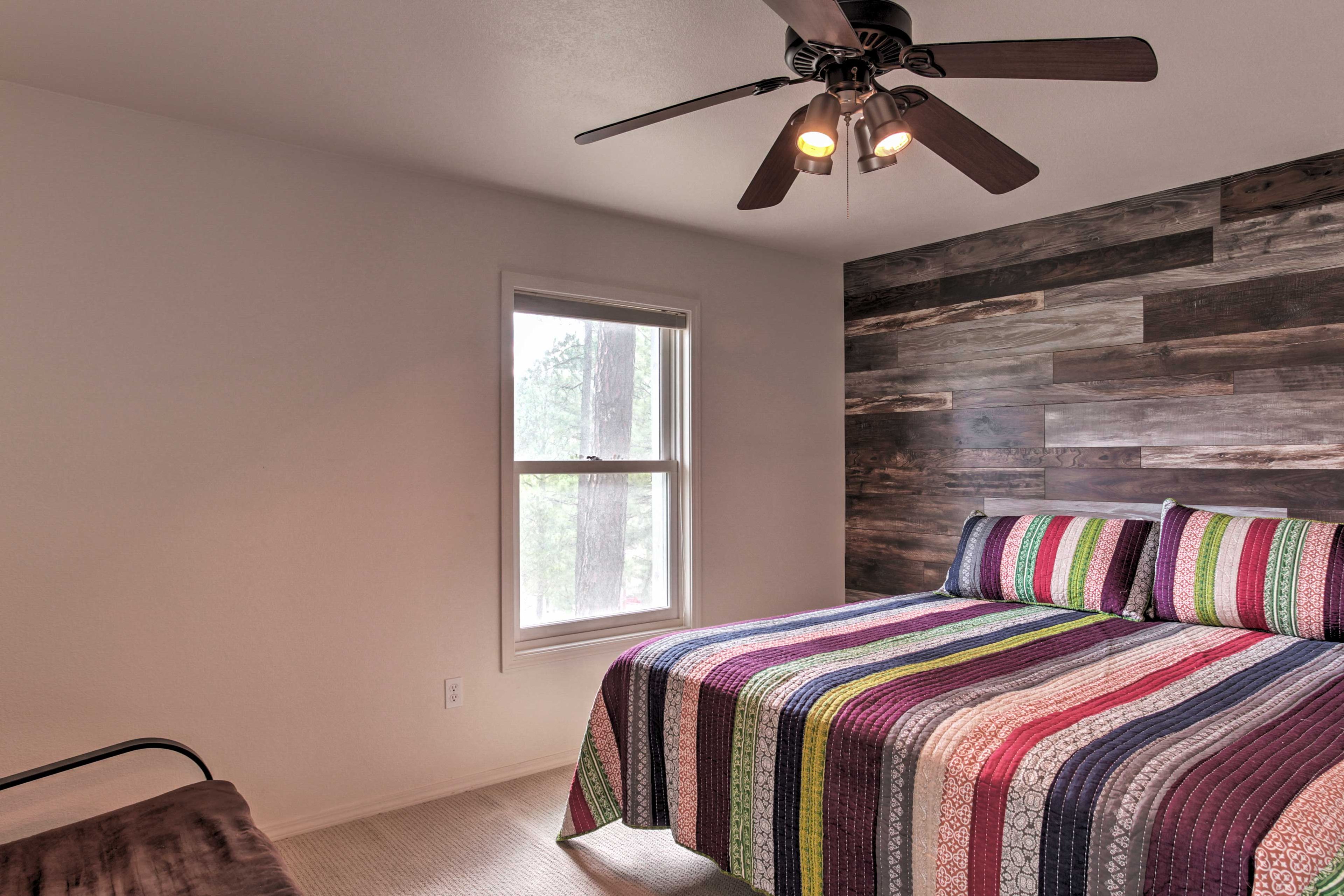 Bedroom 4 | King Bed, Futon
