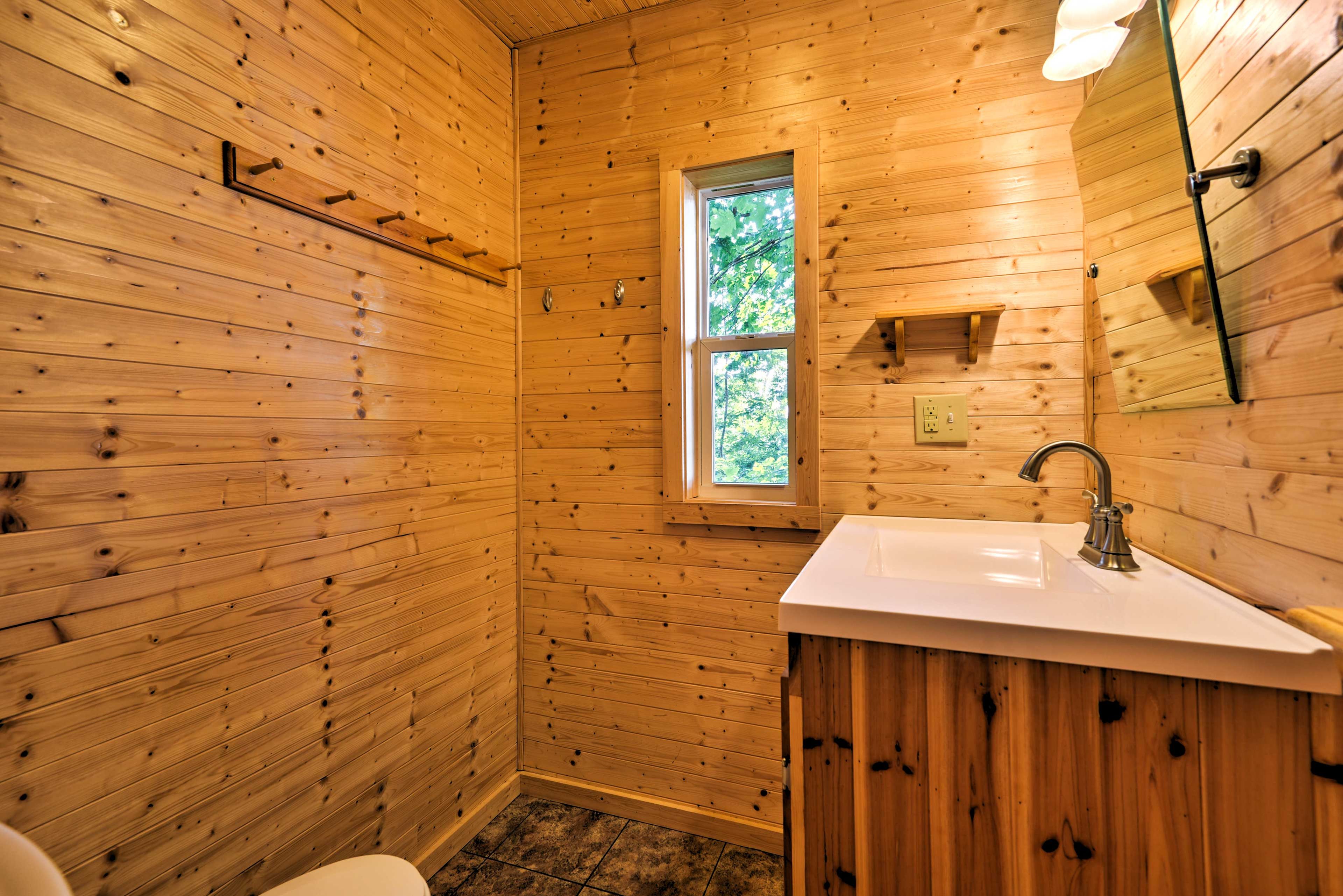 En-Suite Half Bathroom