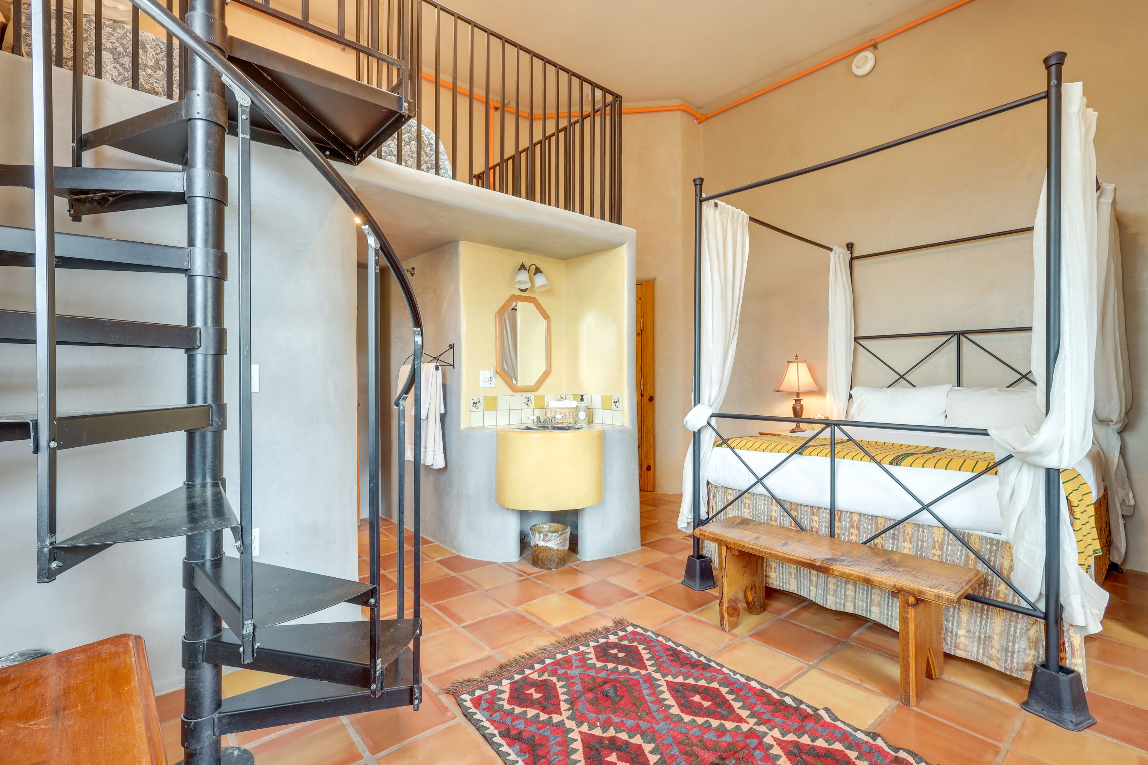 Bedroom 8 | 2 Queen Beds | Loft Area | En-Suite Bathroom