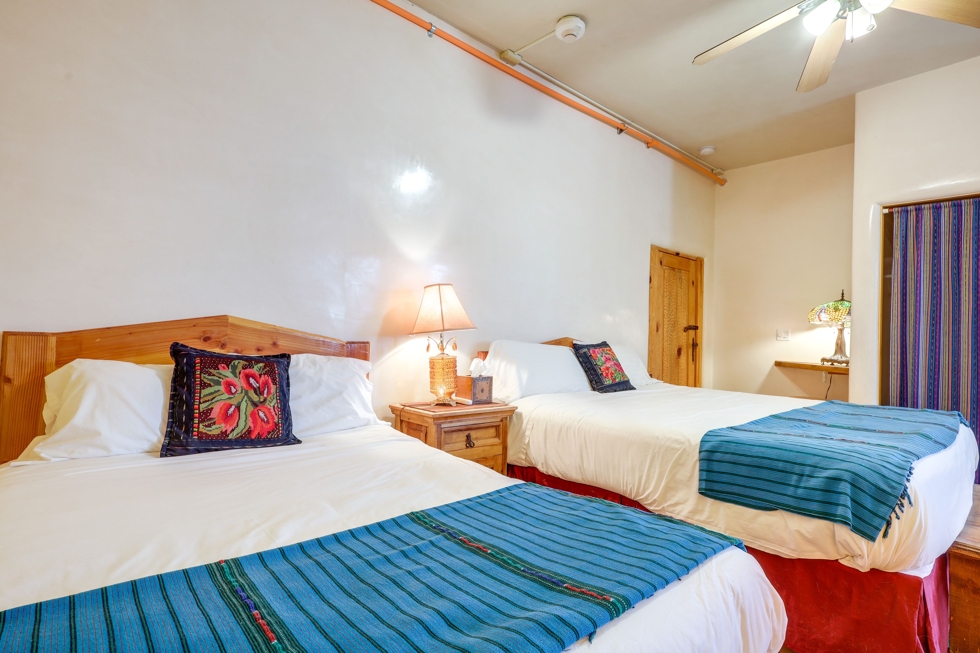 Bedroom 2 | King Bed, Full Bed | En-Suite Bathroom