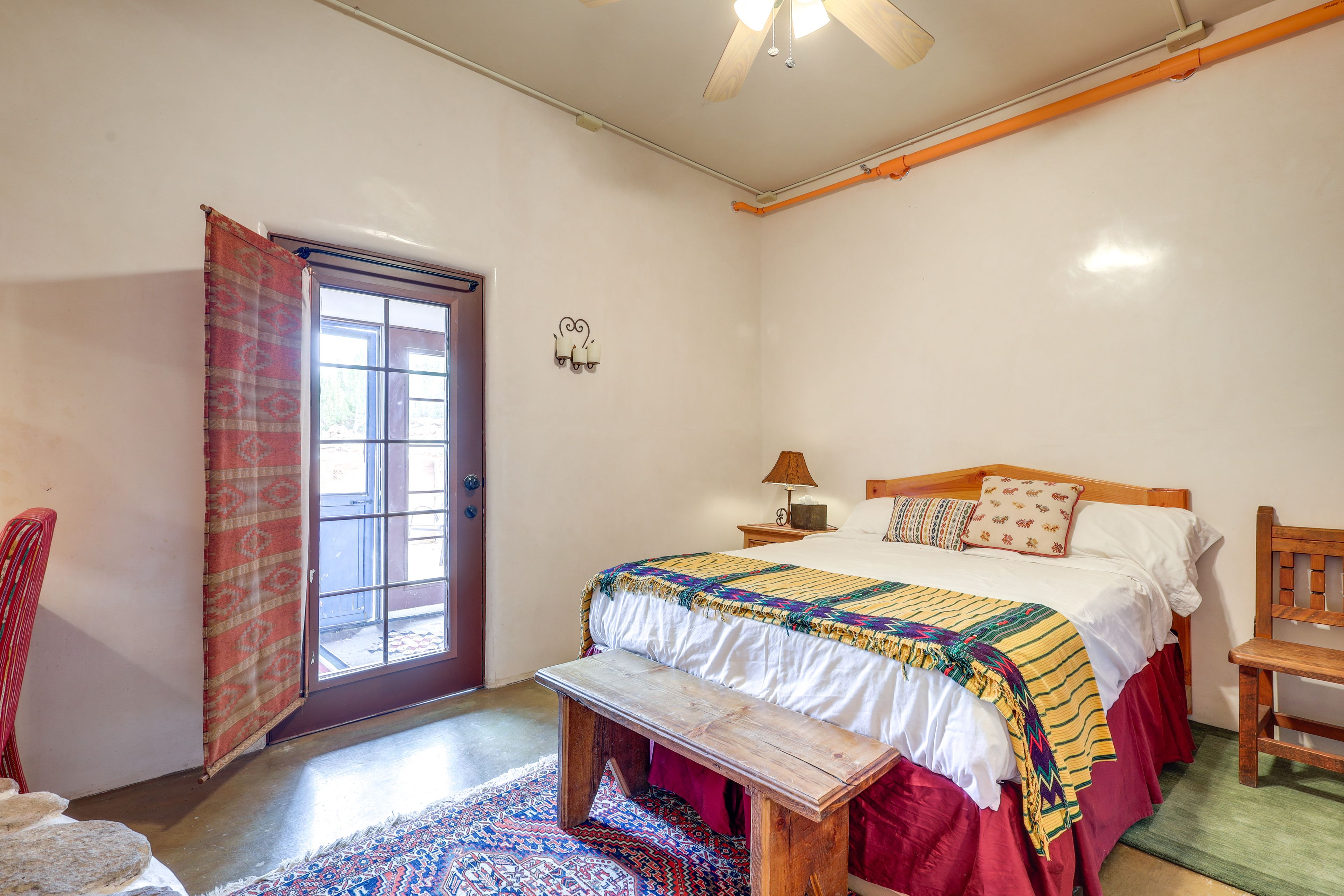 Bedroom 9 | Queen Bed | En-Suite Bathroom