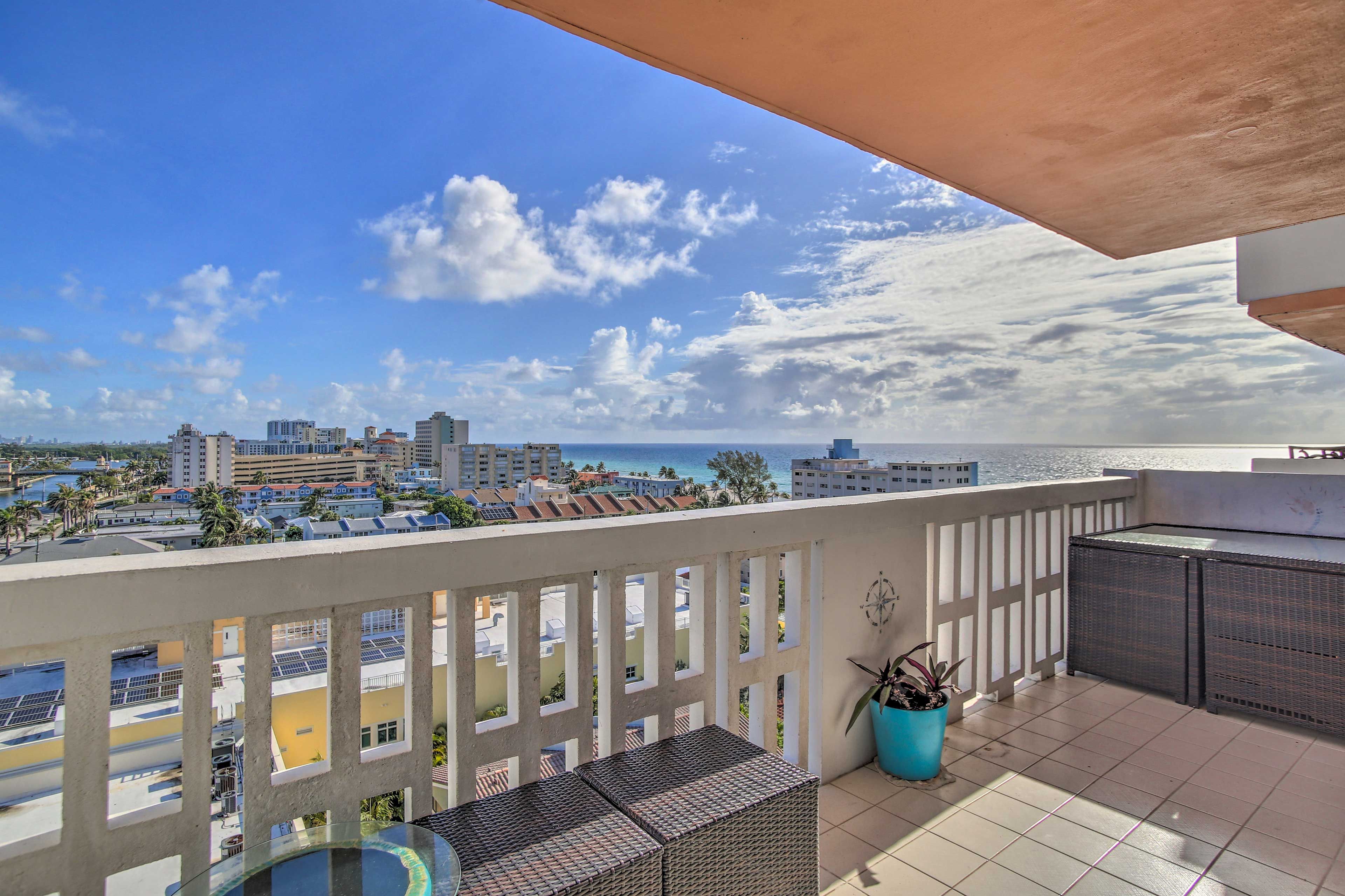 Hollywood Vacation Rental | 1BR | 1.5BA | 1,040 Sq Ft | Single-Story Unit