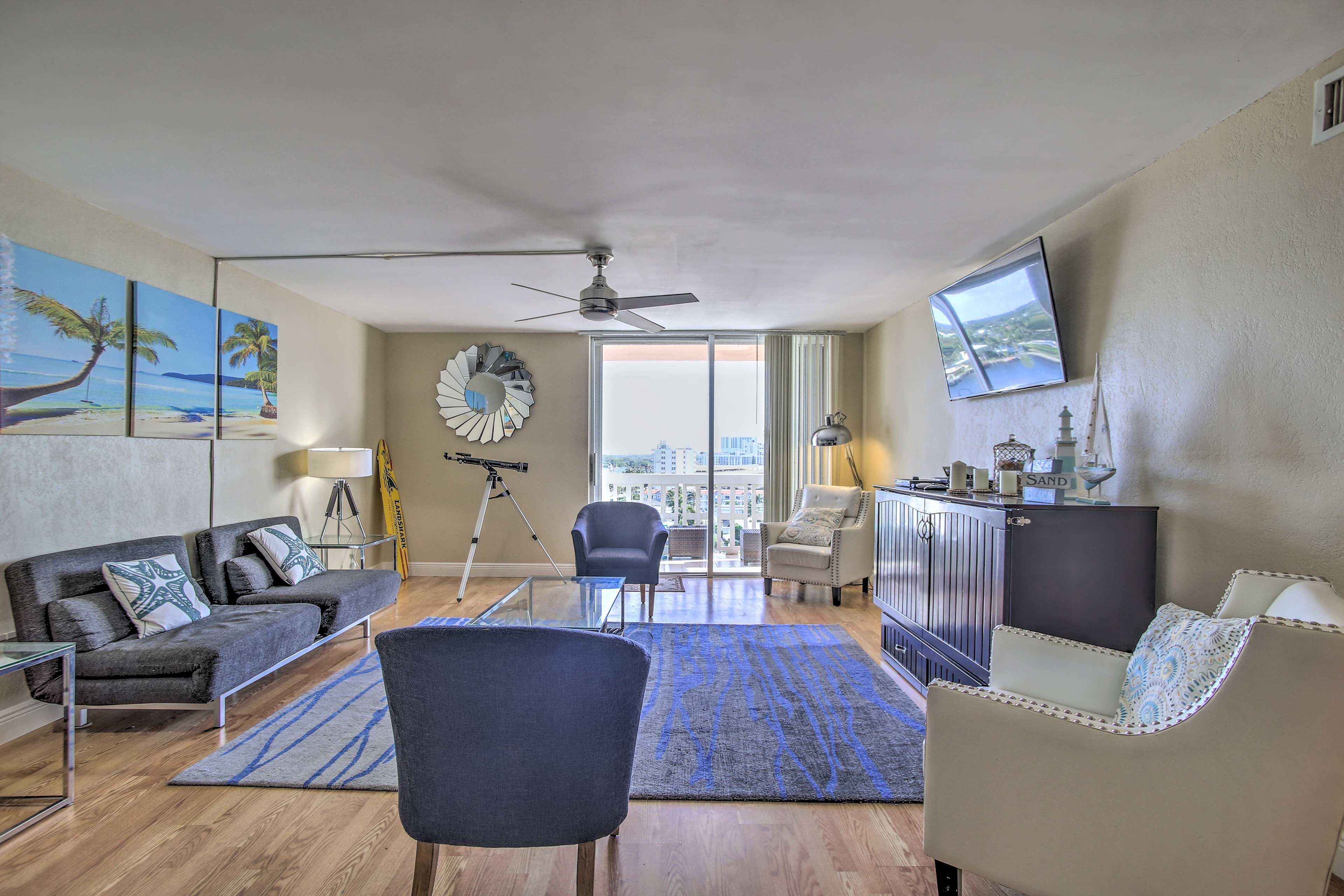 Living Room | Smart TV