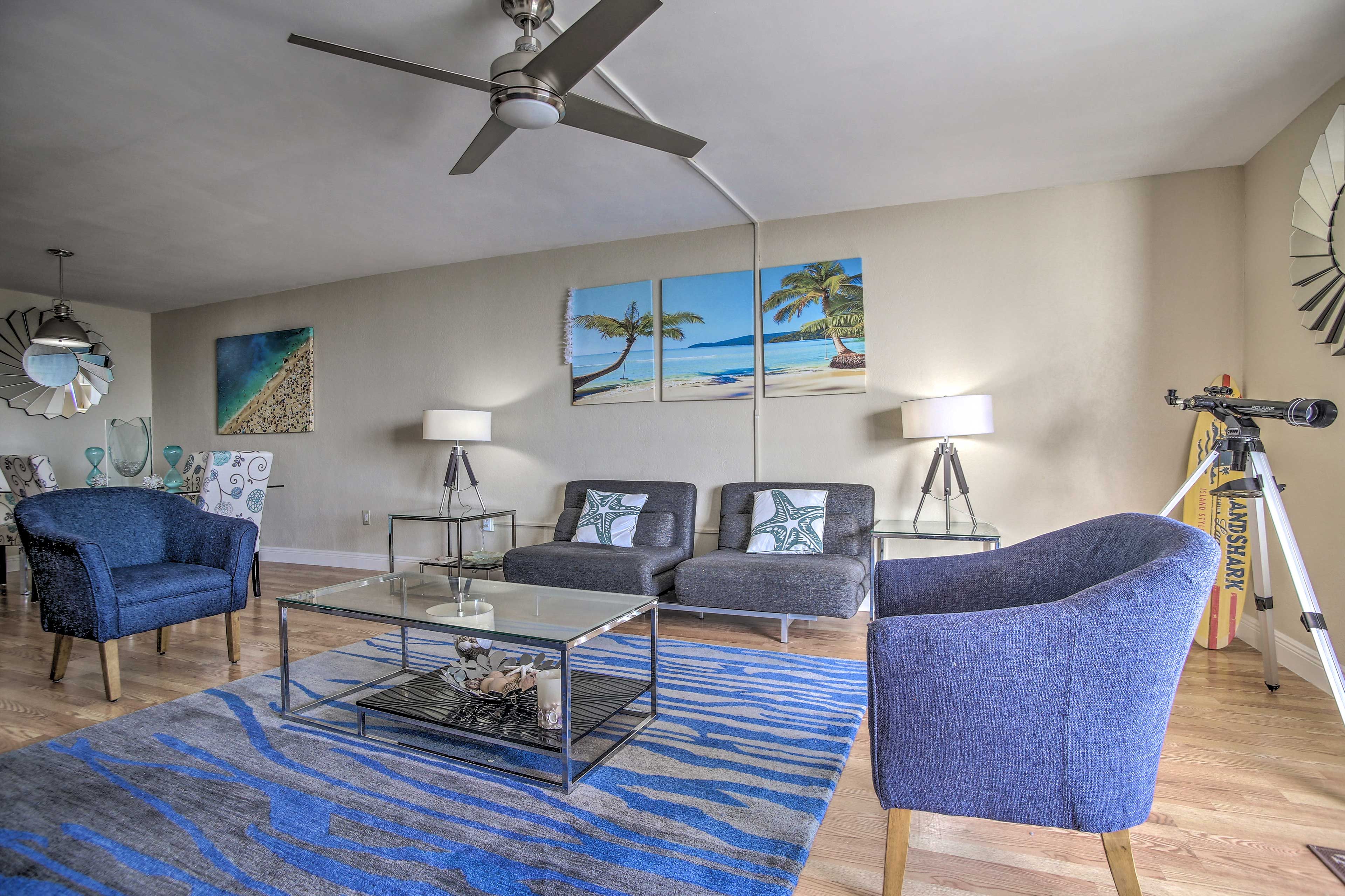 Living Room | Elevator Access