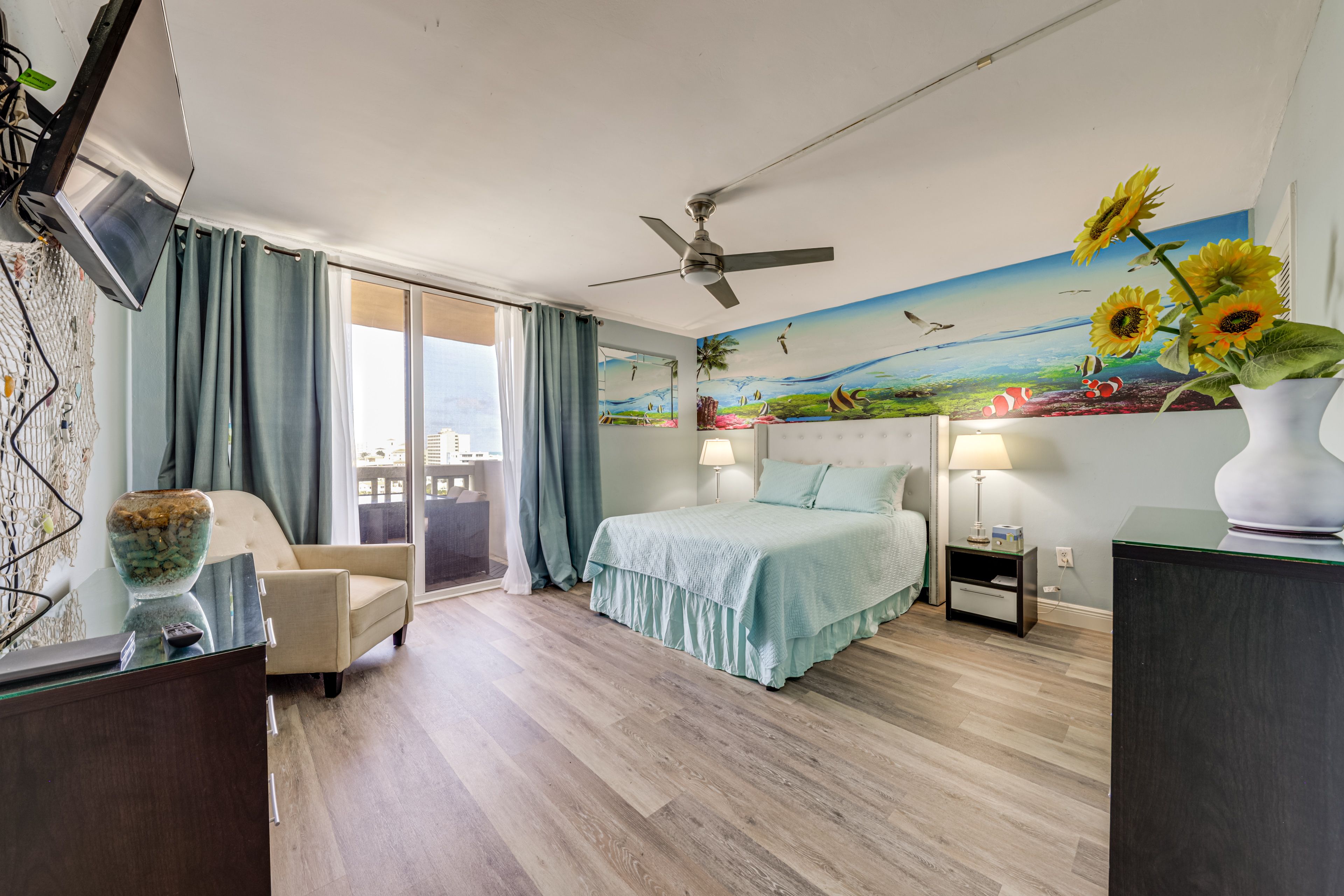 Bedroom | Queen Bed
