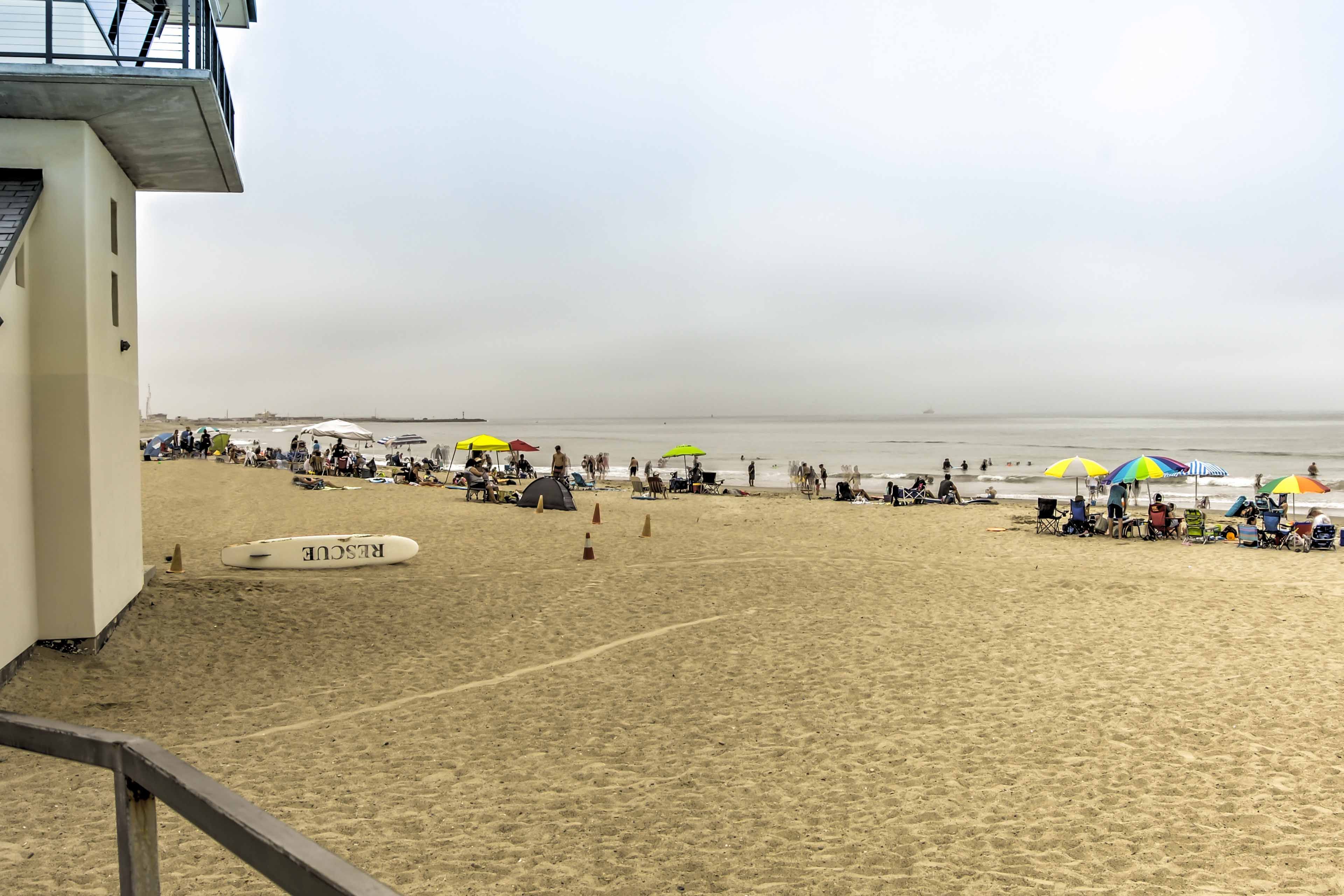 Sandy beaches are just 1 block away!