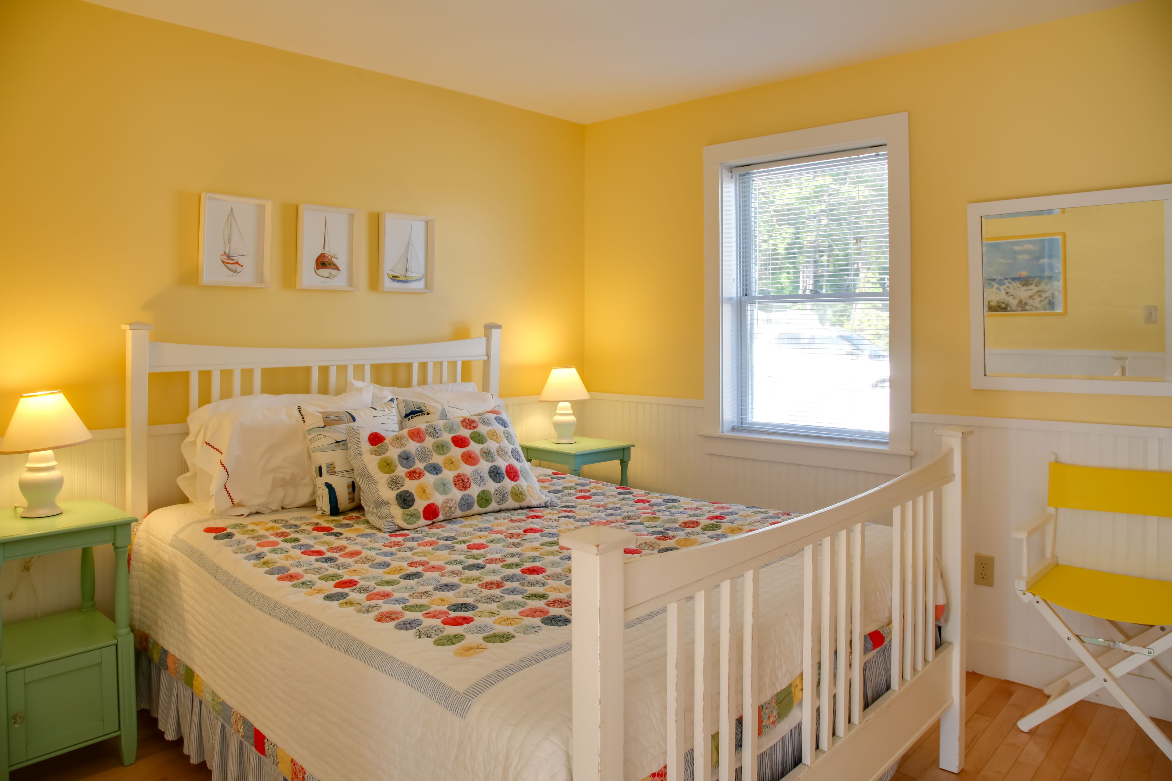 Bedroom | Queen Bed | Linens Provided