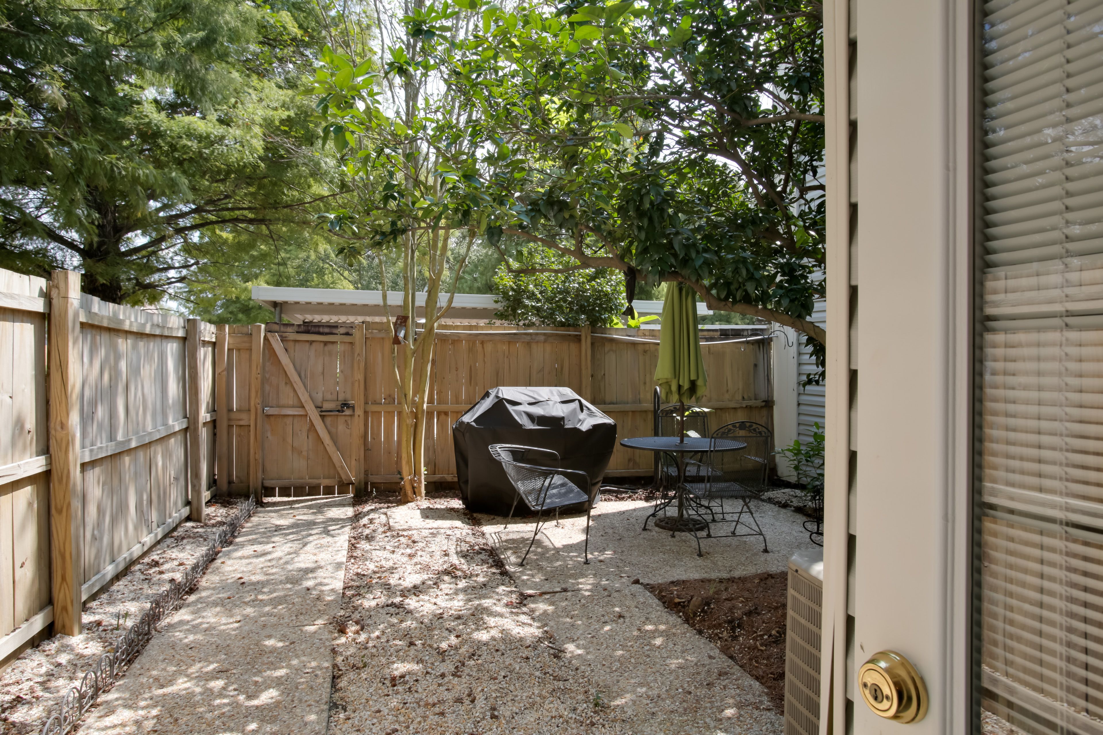 Patio | Grill | Outdoor Dining Area