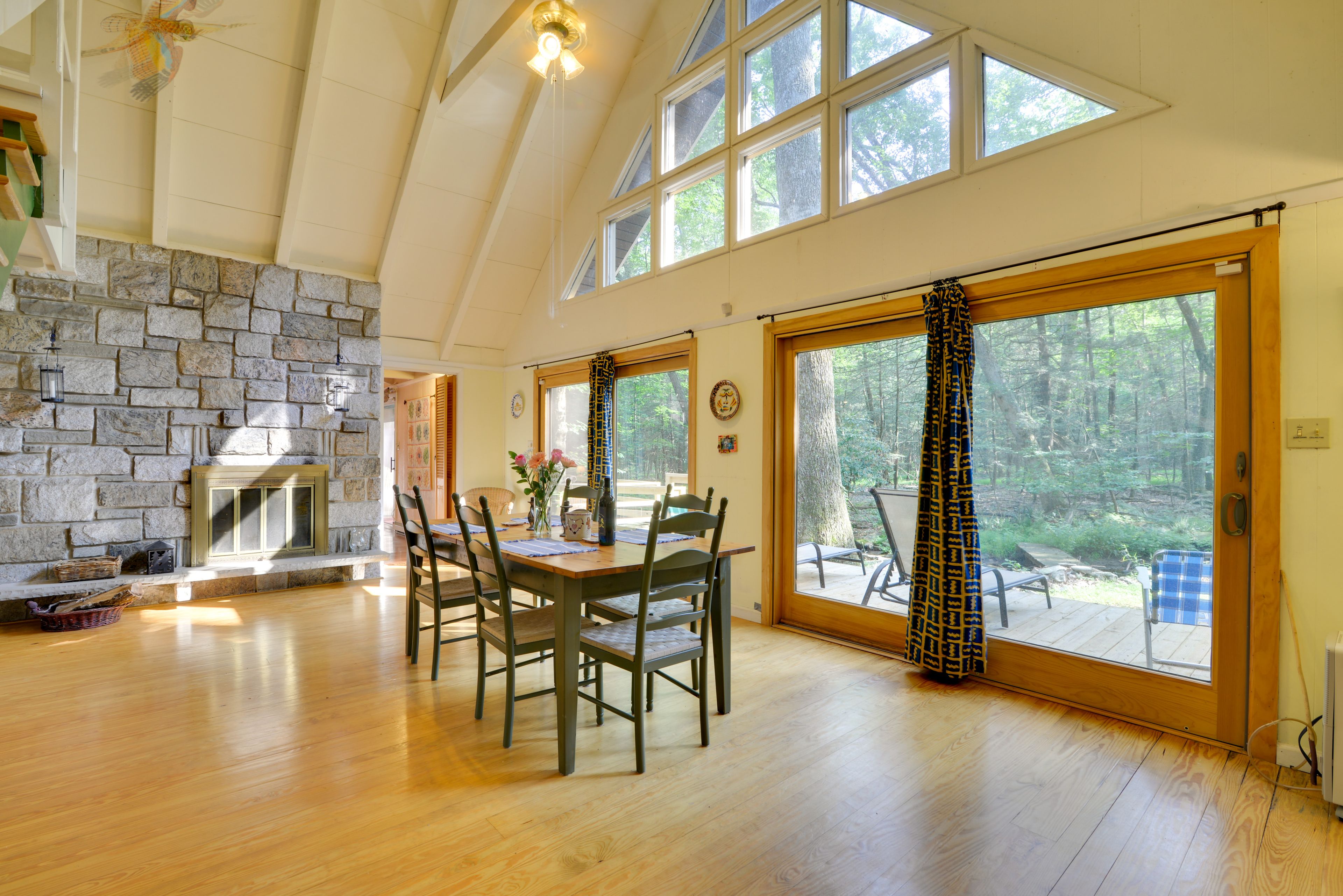 Dining Area | Dishware & Flatware Provided | Wood-Burning Fireplace