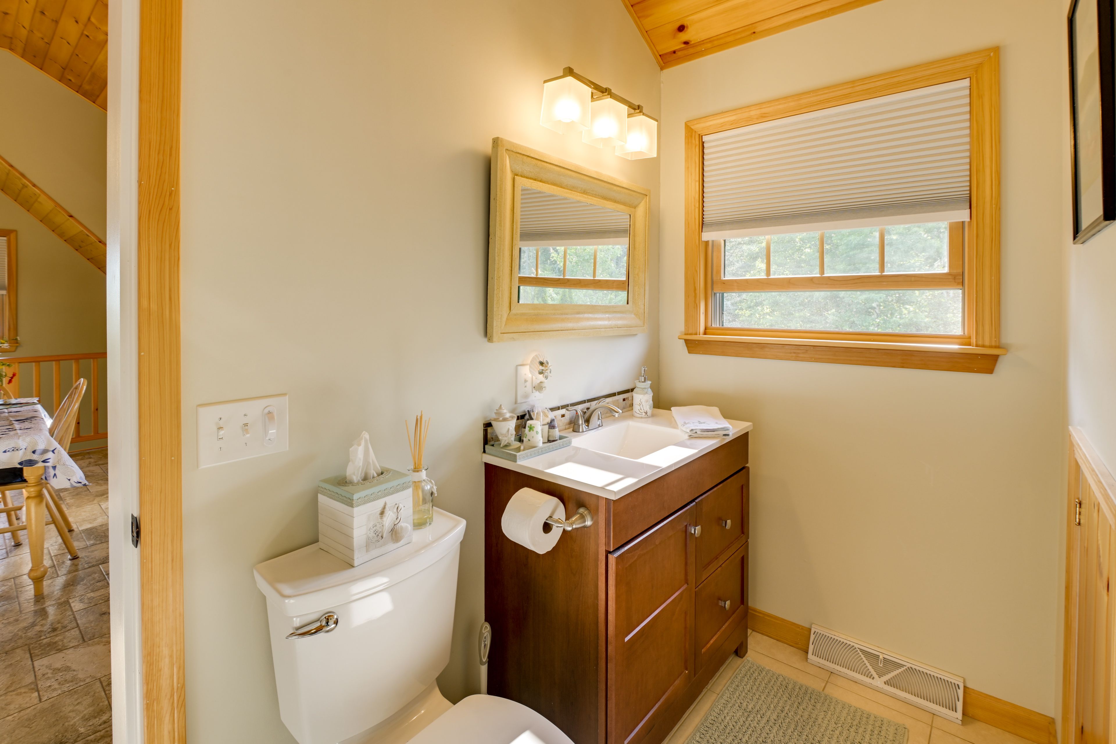 Bathroom | Towels Provided