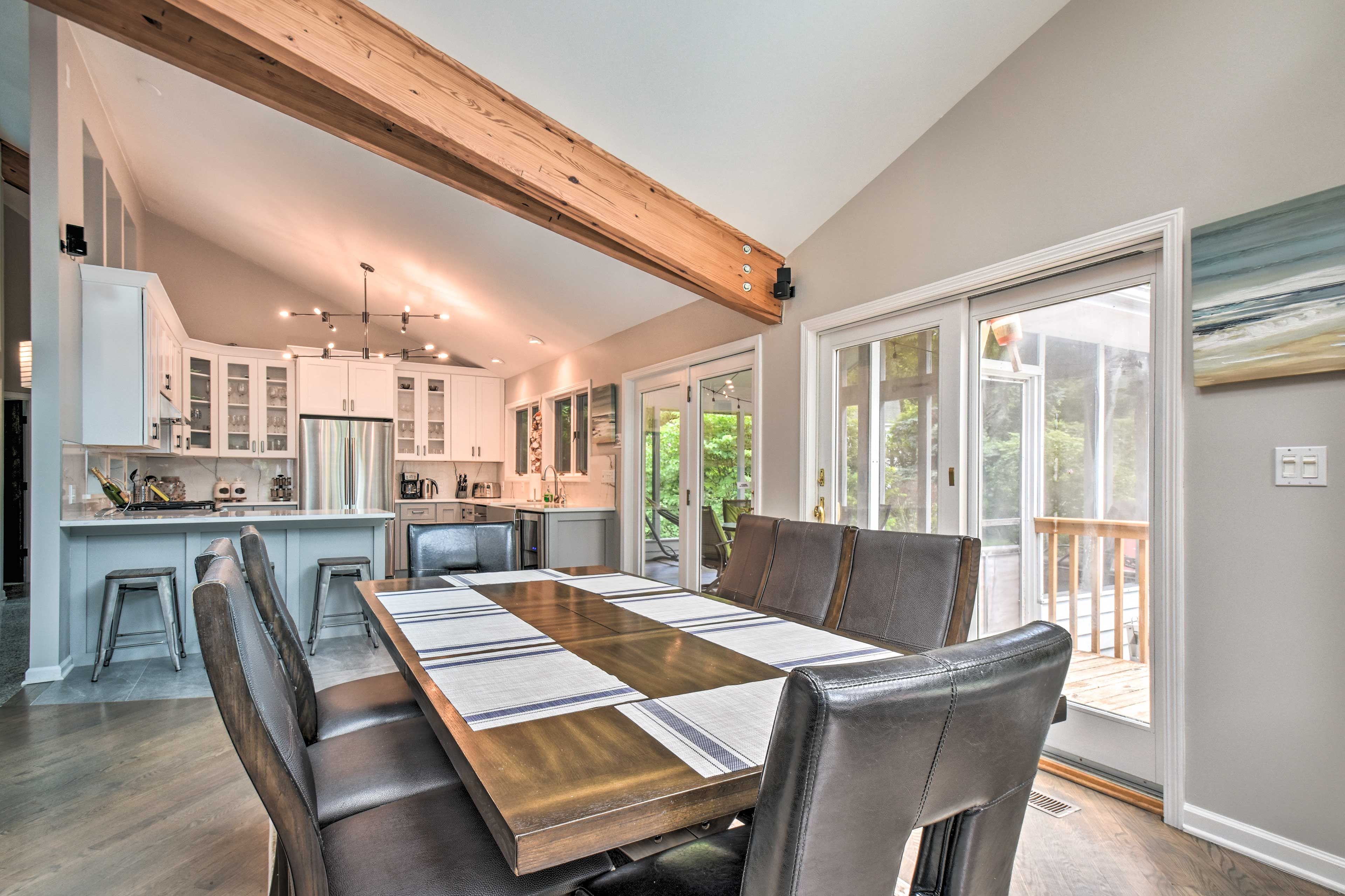 Dining Space | Dishware/Flatware