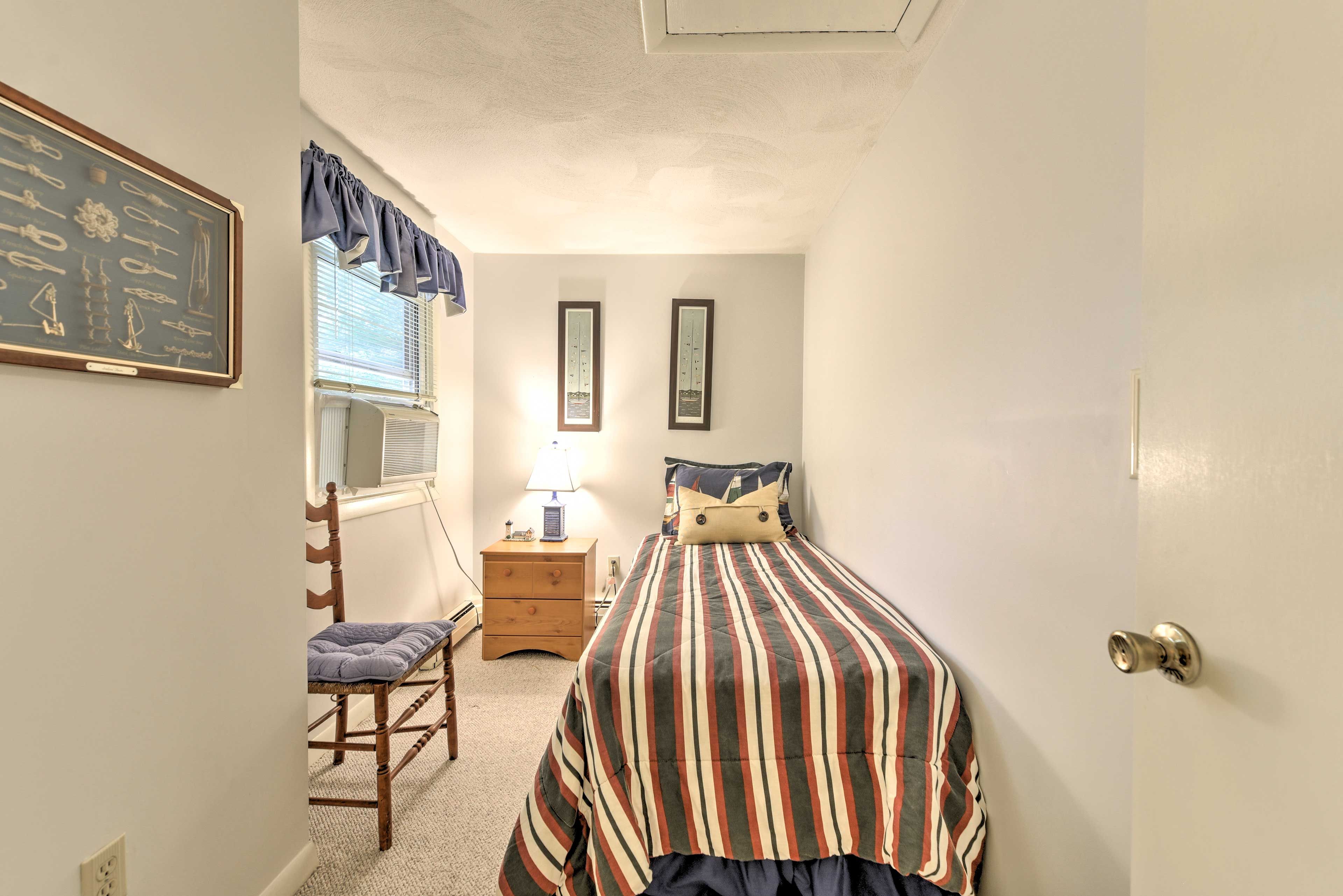 Bedroom 4 | Twin Bed