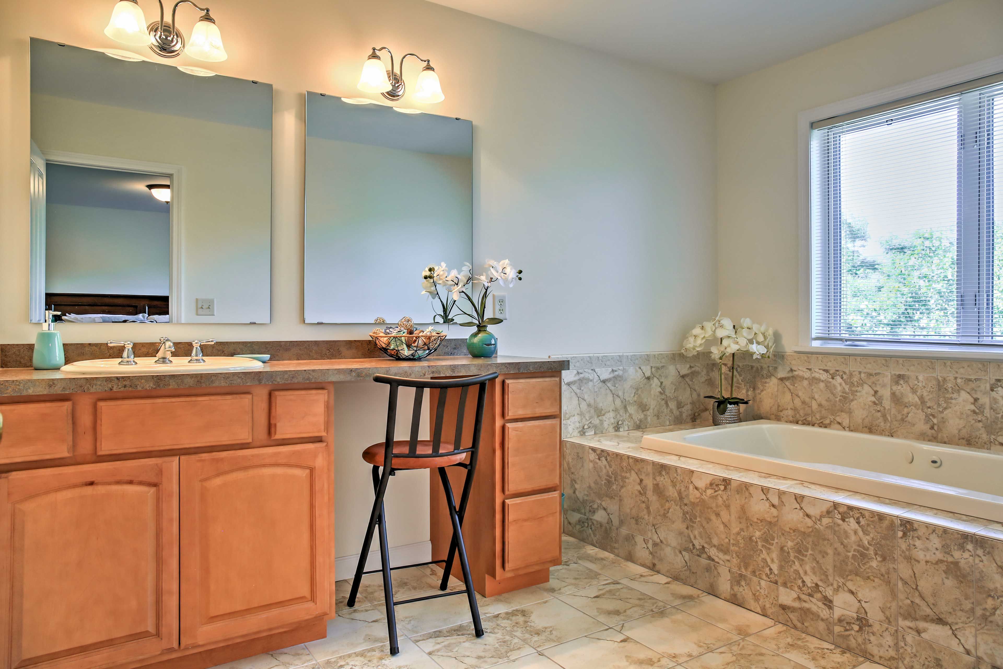 Soak your aching muscles in the large tub after a long day.