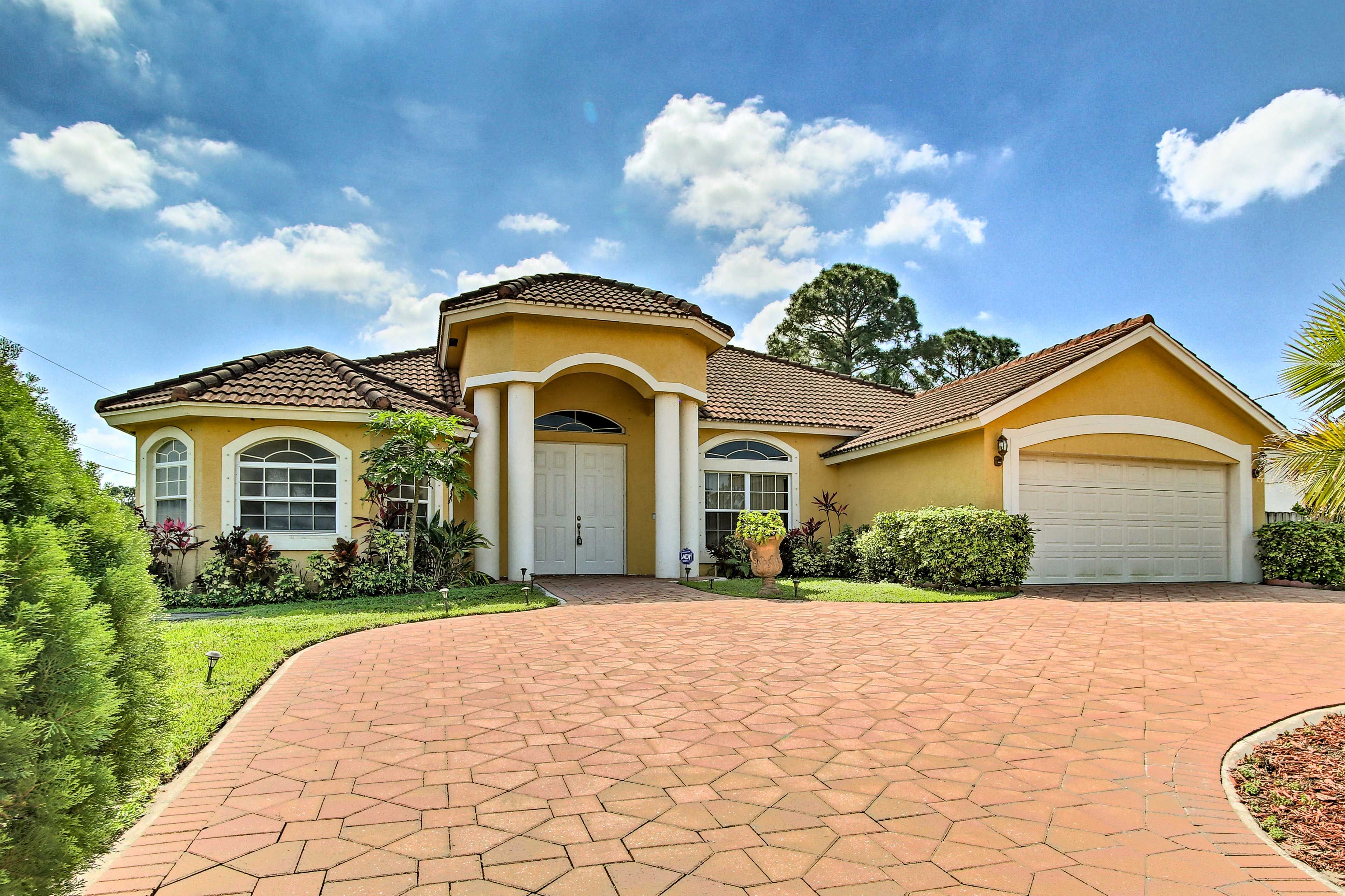 Port St. Lucie Vacation Rental | 4BR | 2BA | 3,680 Sq Ft | Step-Free Access