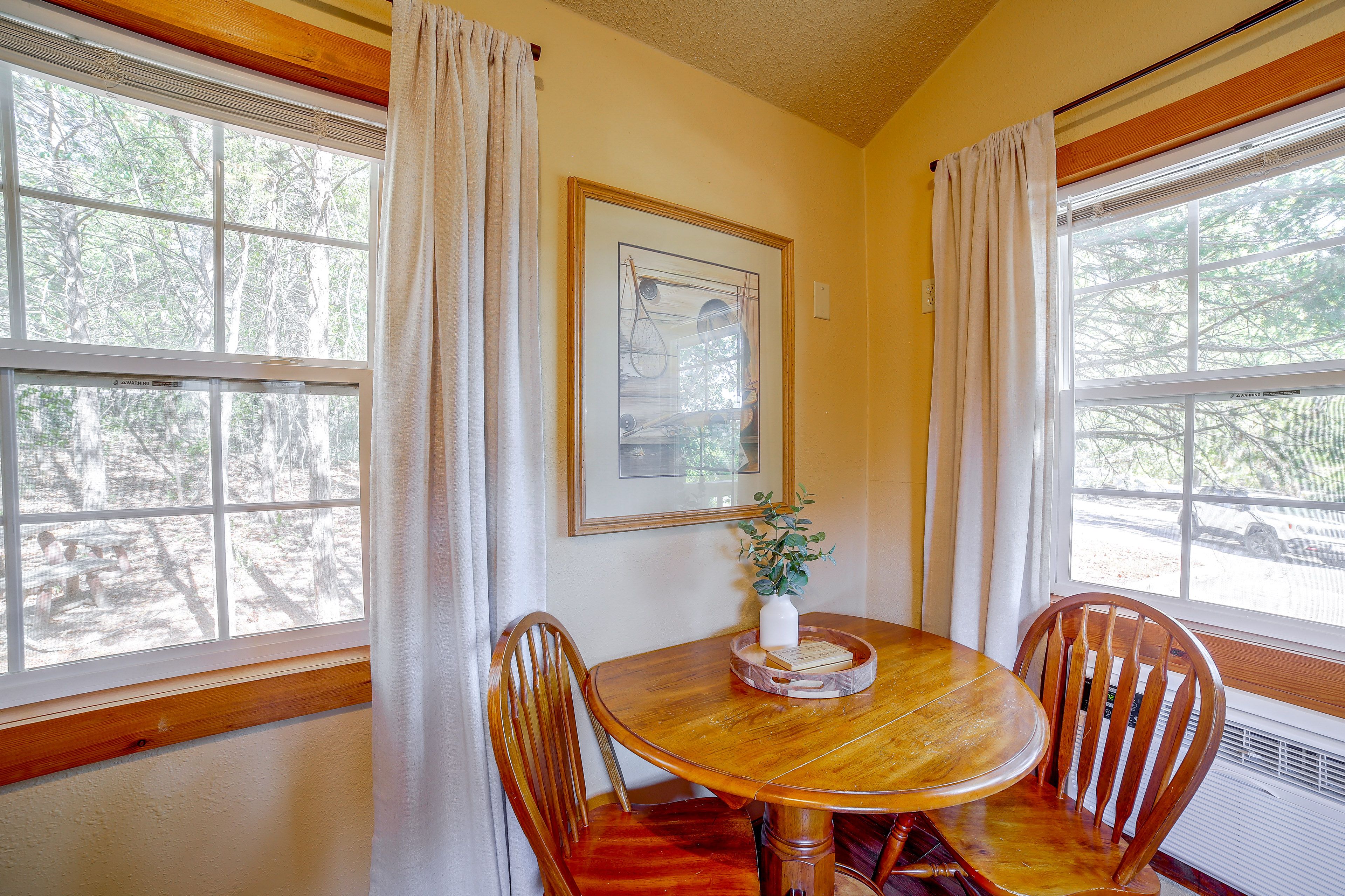Dining Space | Dishware/Flatware