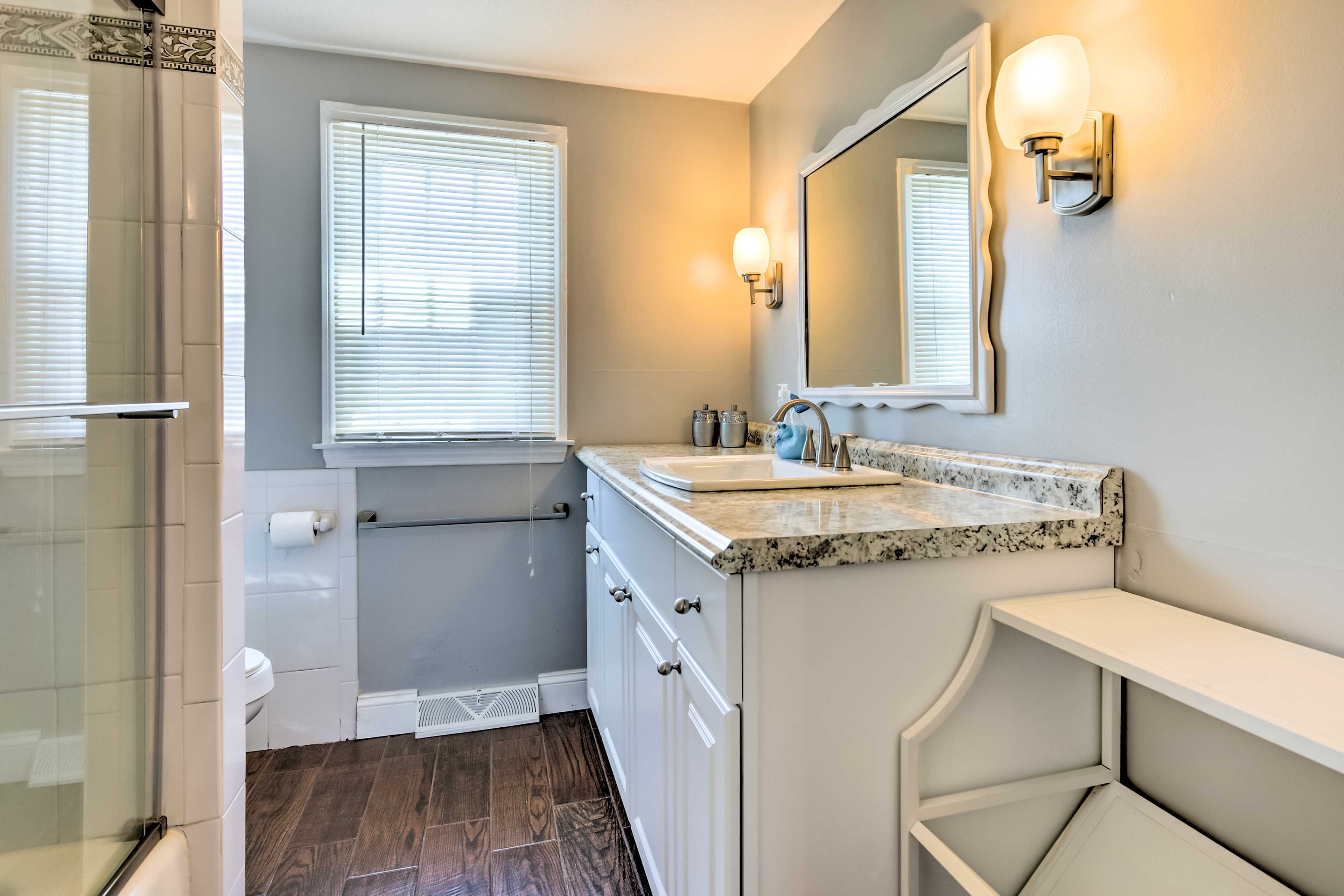 Full Bathroom