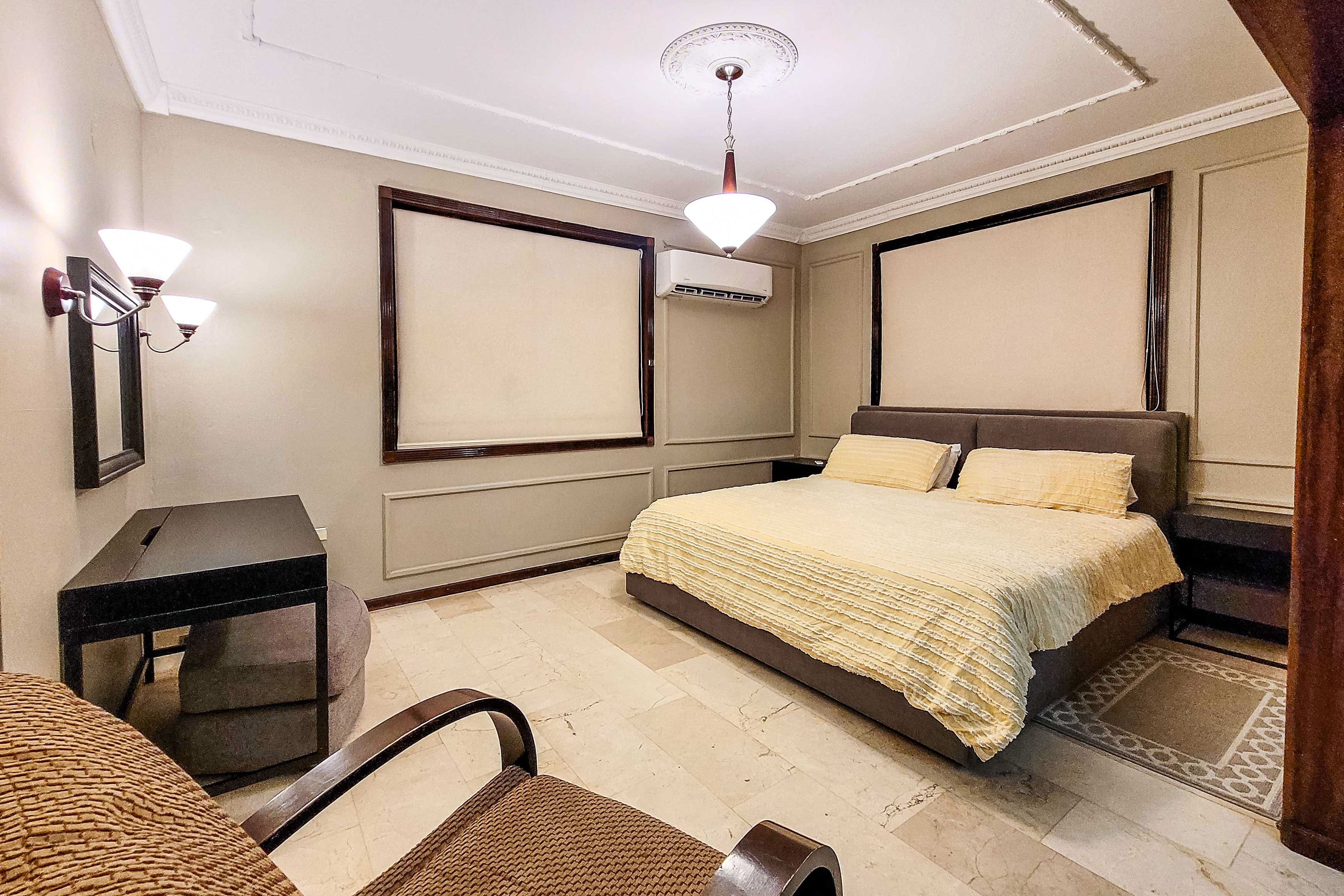 Bedroom 1 | King Bed | Linens Provided