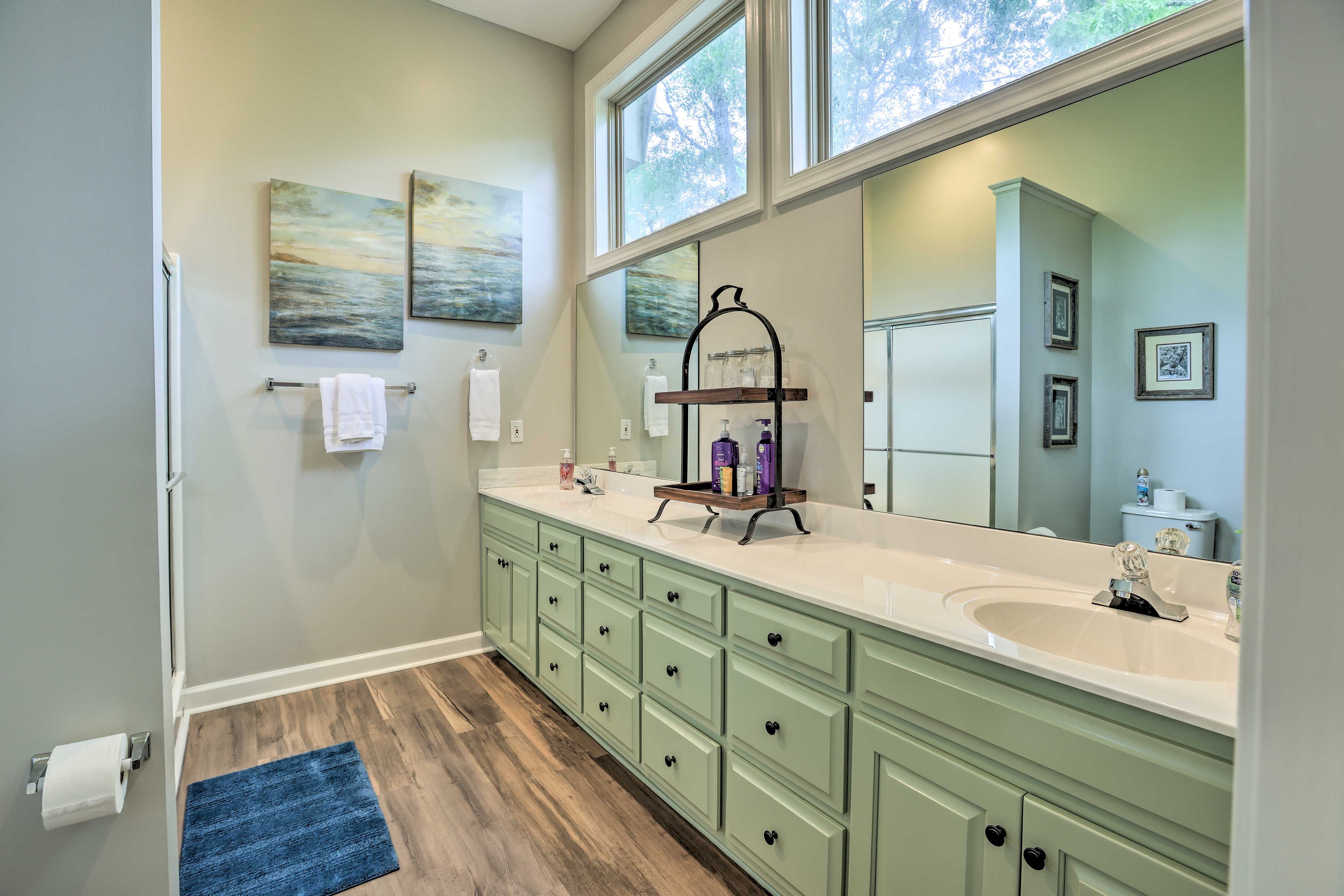 En-Suite Bathroom