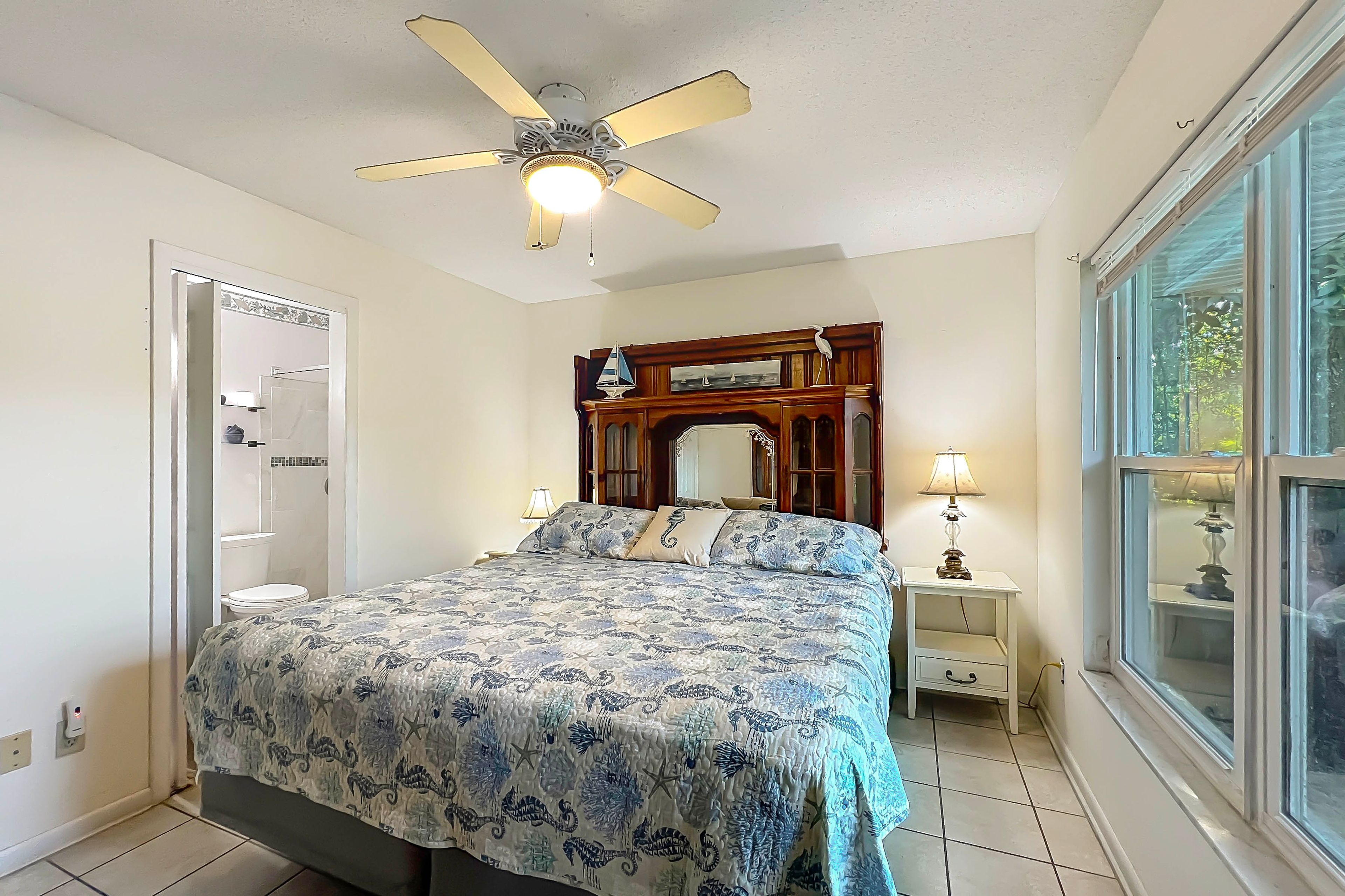 Bedroom 1 | King Bed | En-Suite Bathroom | Water Views