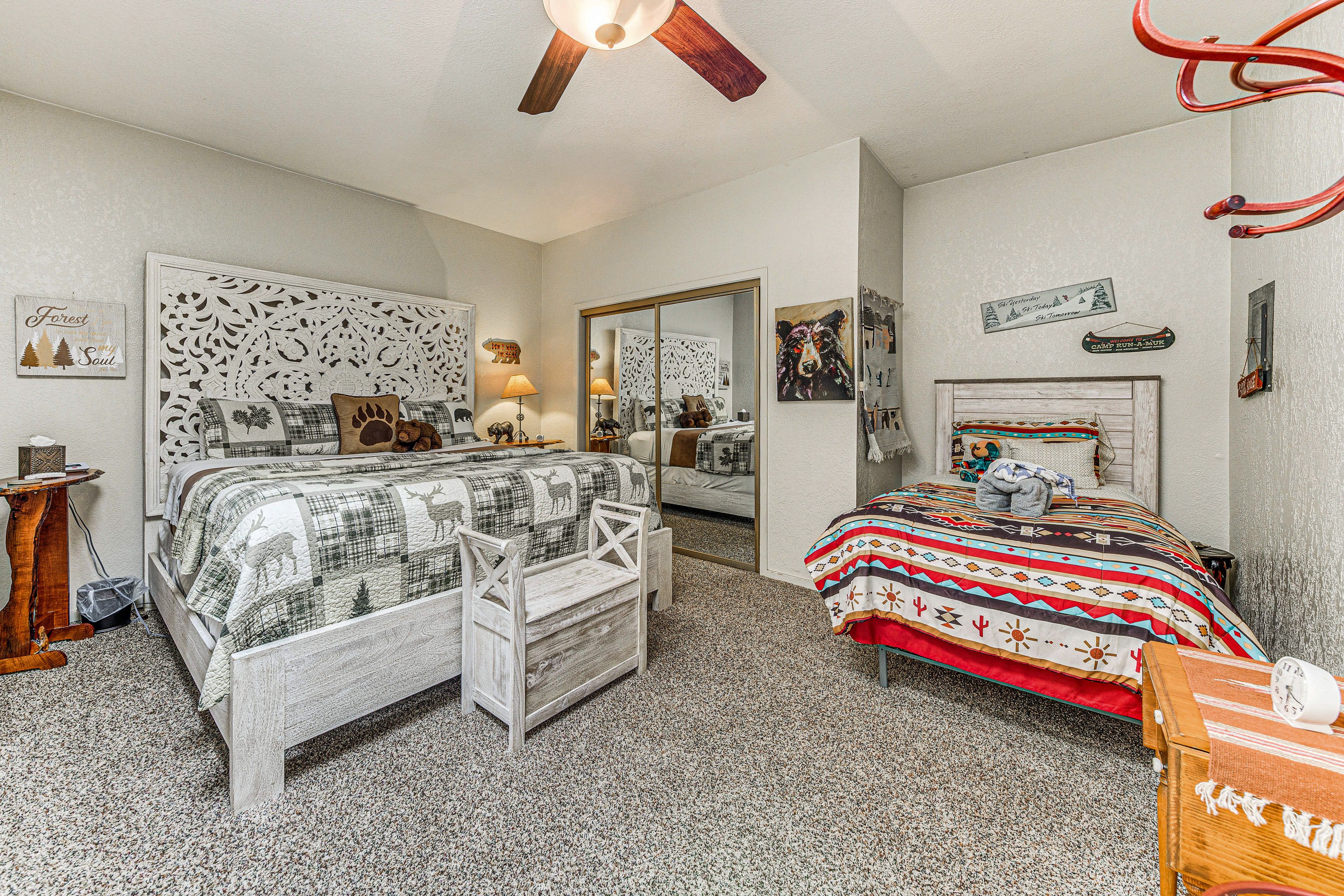 Bedroom 2 | King Bed | Twin Bed