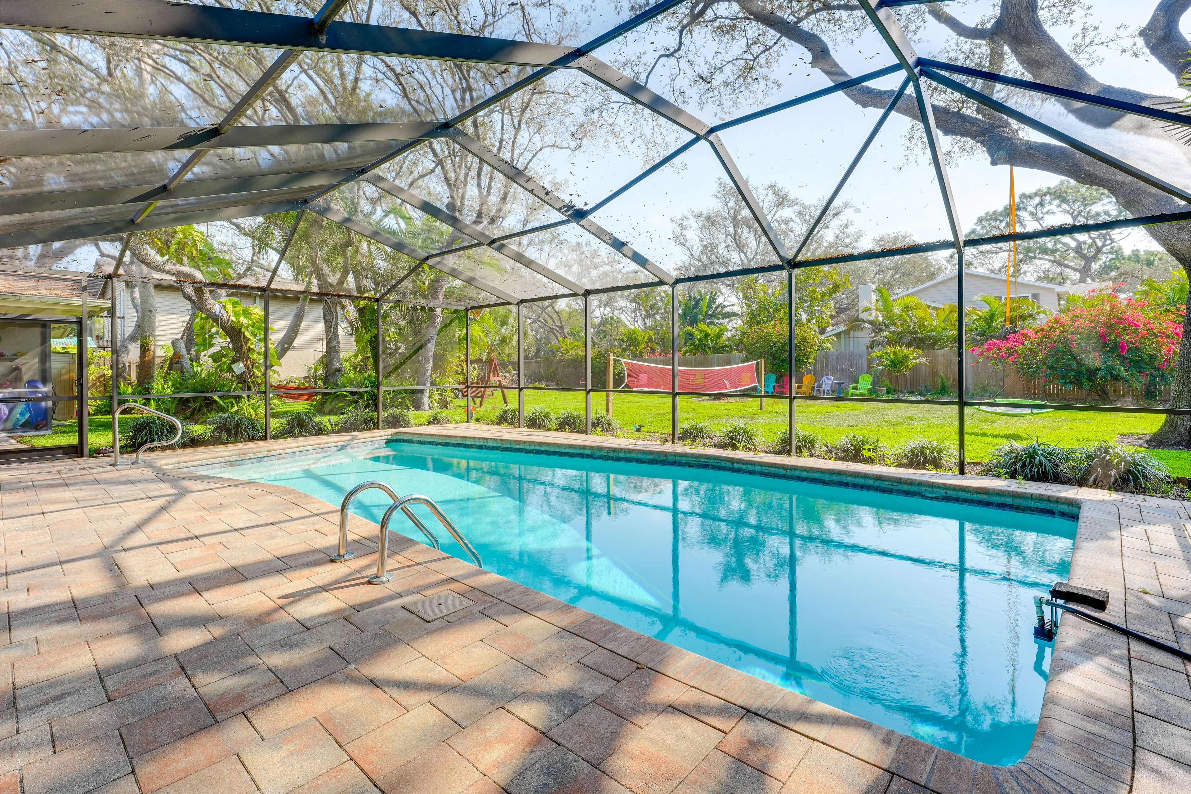 Largo Vacation Rental | 3BR | 2BA | 2,300 Sq Ft | Step-Free Access