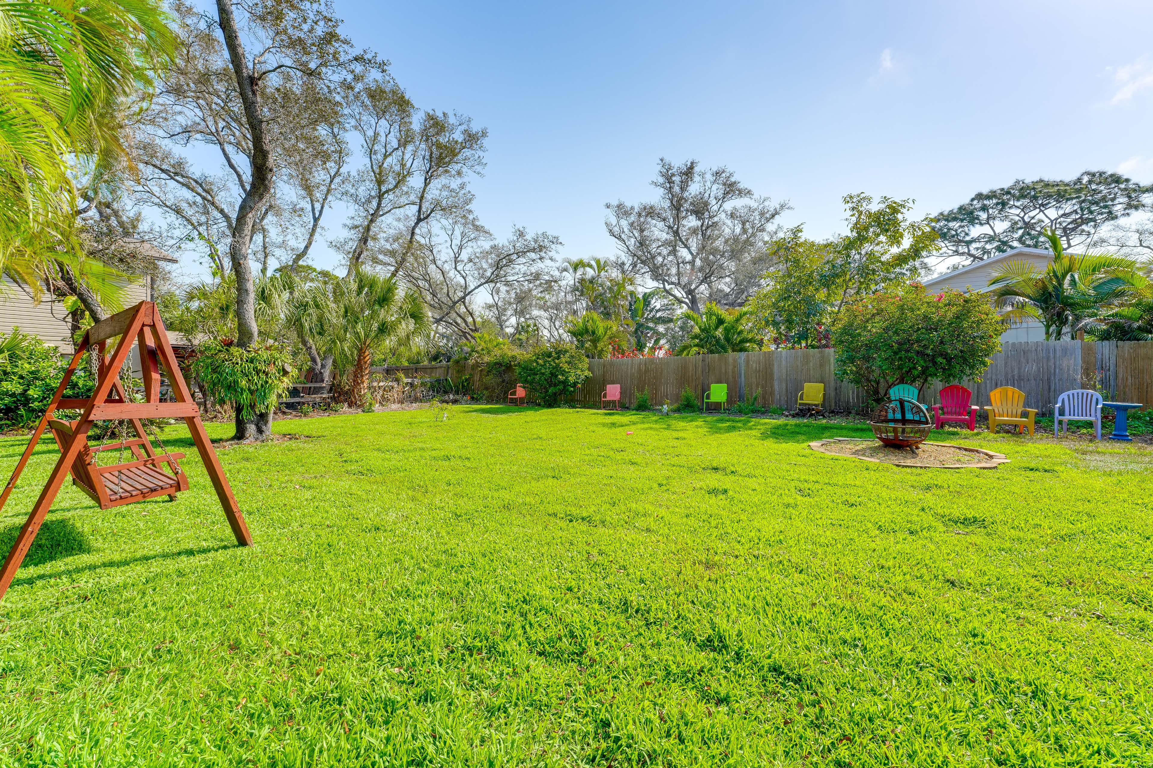 Yard Space | Fire Pit | Volleyball Net | Playset