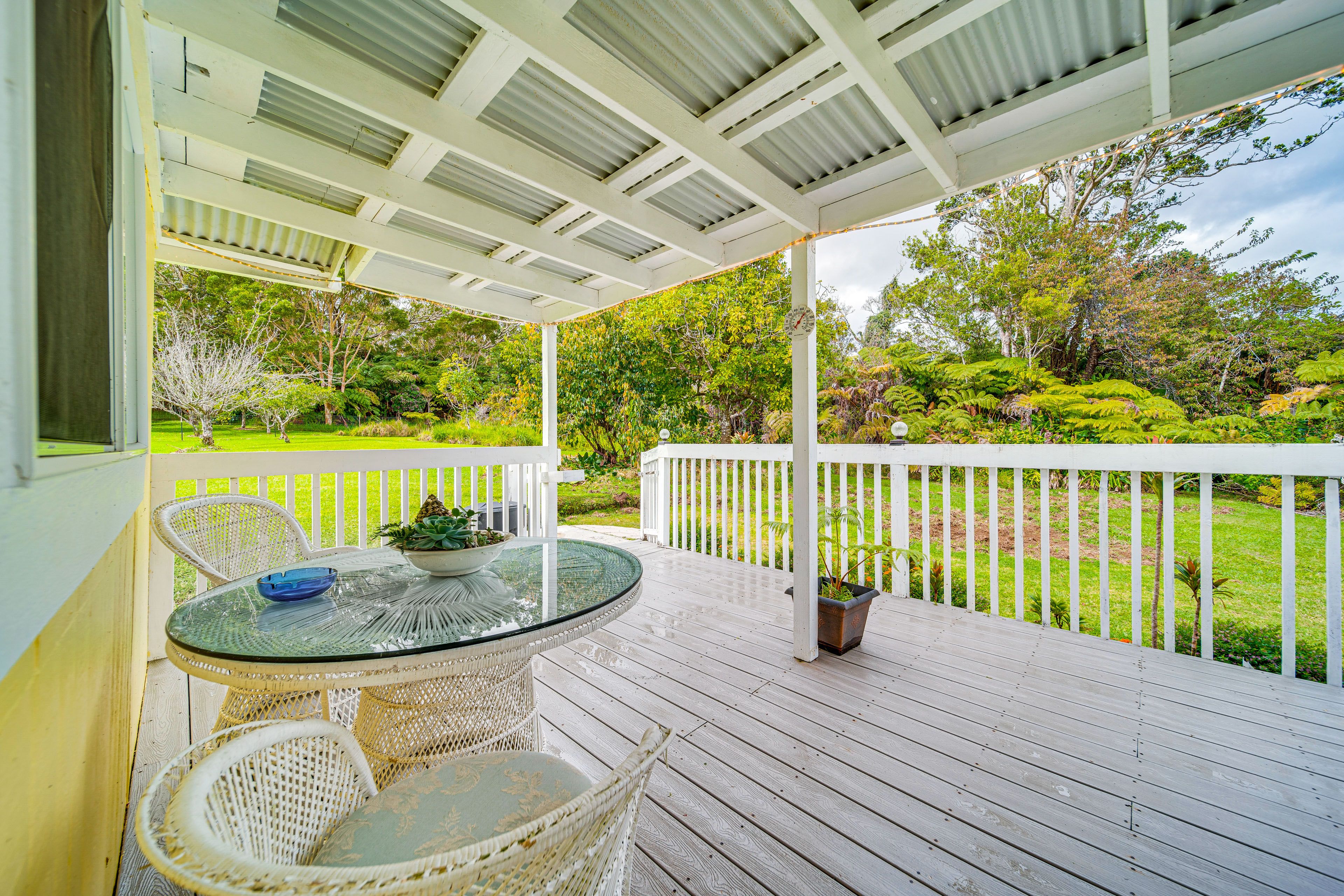 Volcano Vacation Rental | 2BR | 1BA | 600 Sq Ft | Step-Free Access