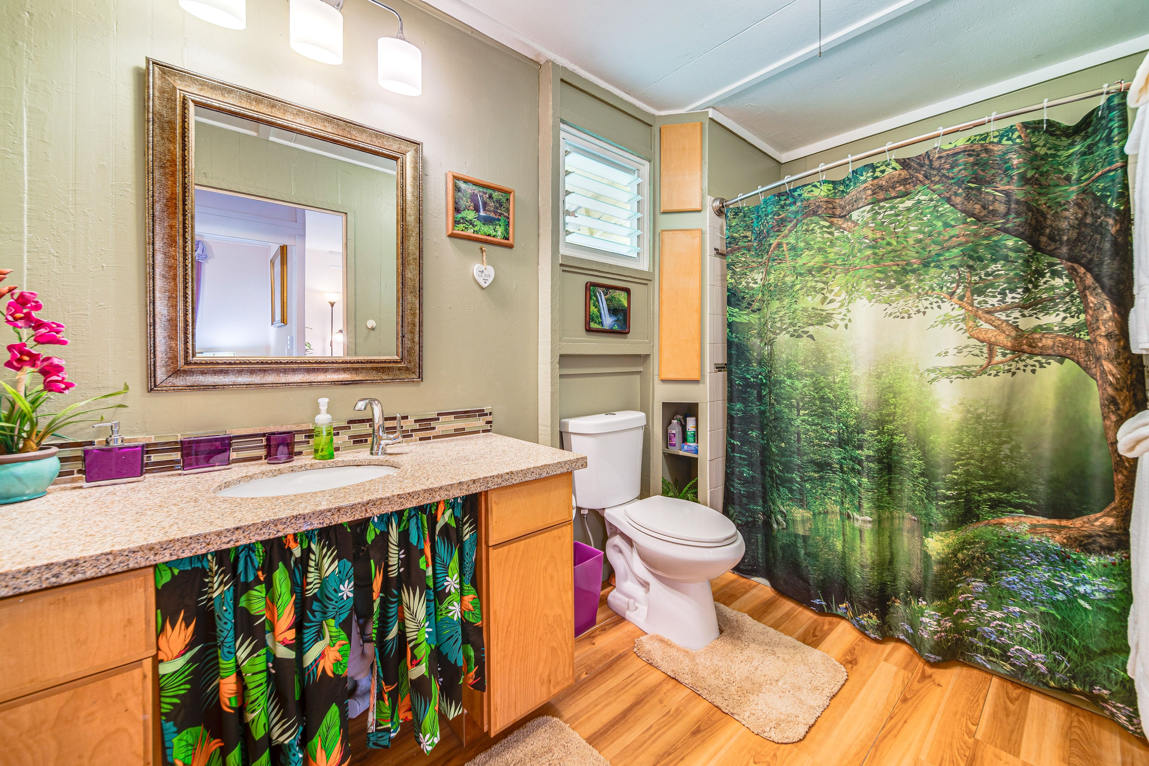 Bathroom | Towels Provided