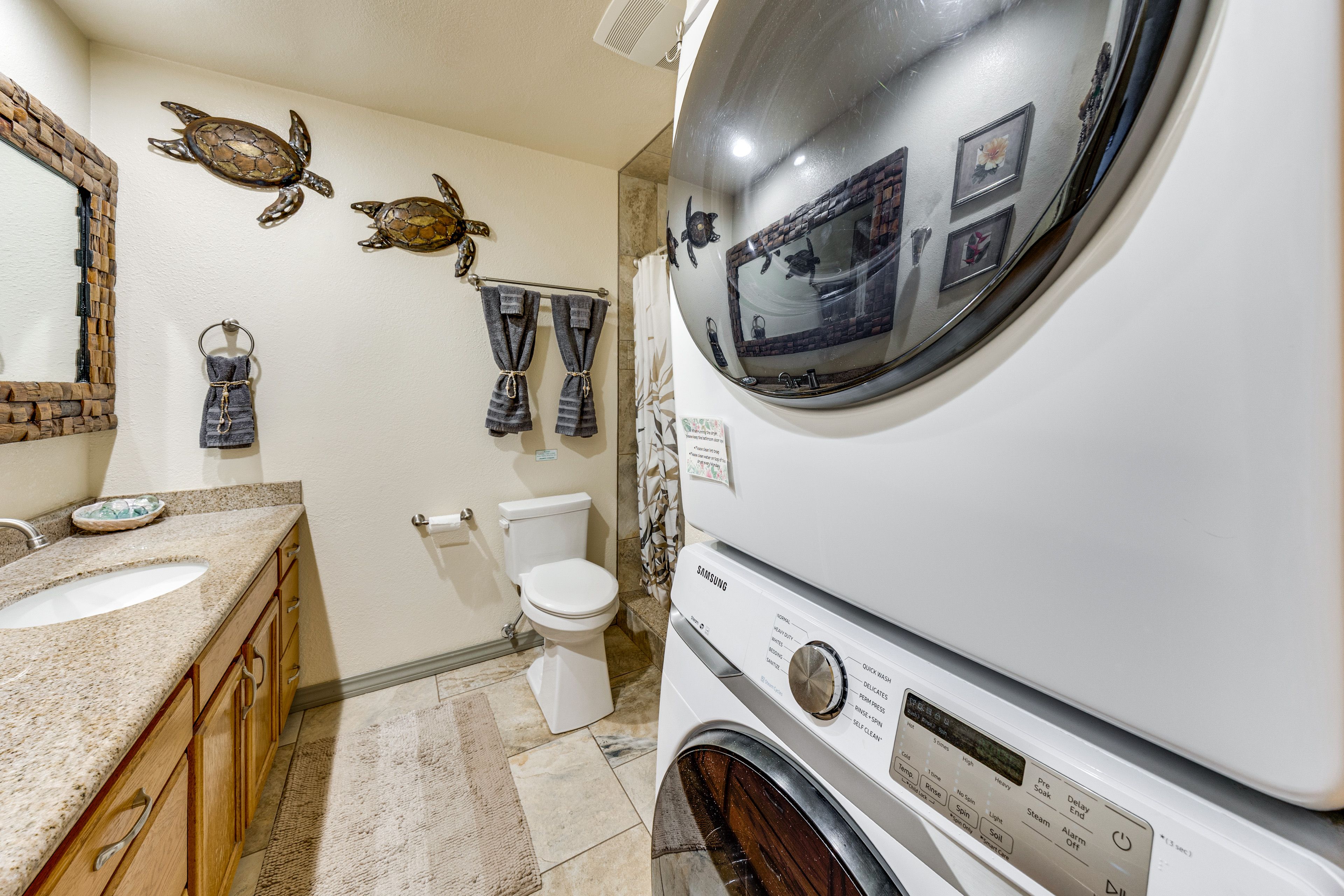 Full Bathroom | Washer & Dryer | 2nd Floor
