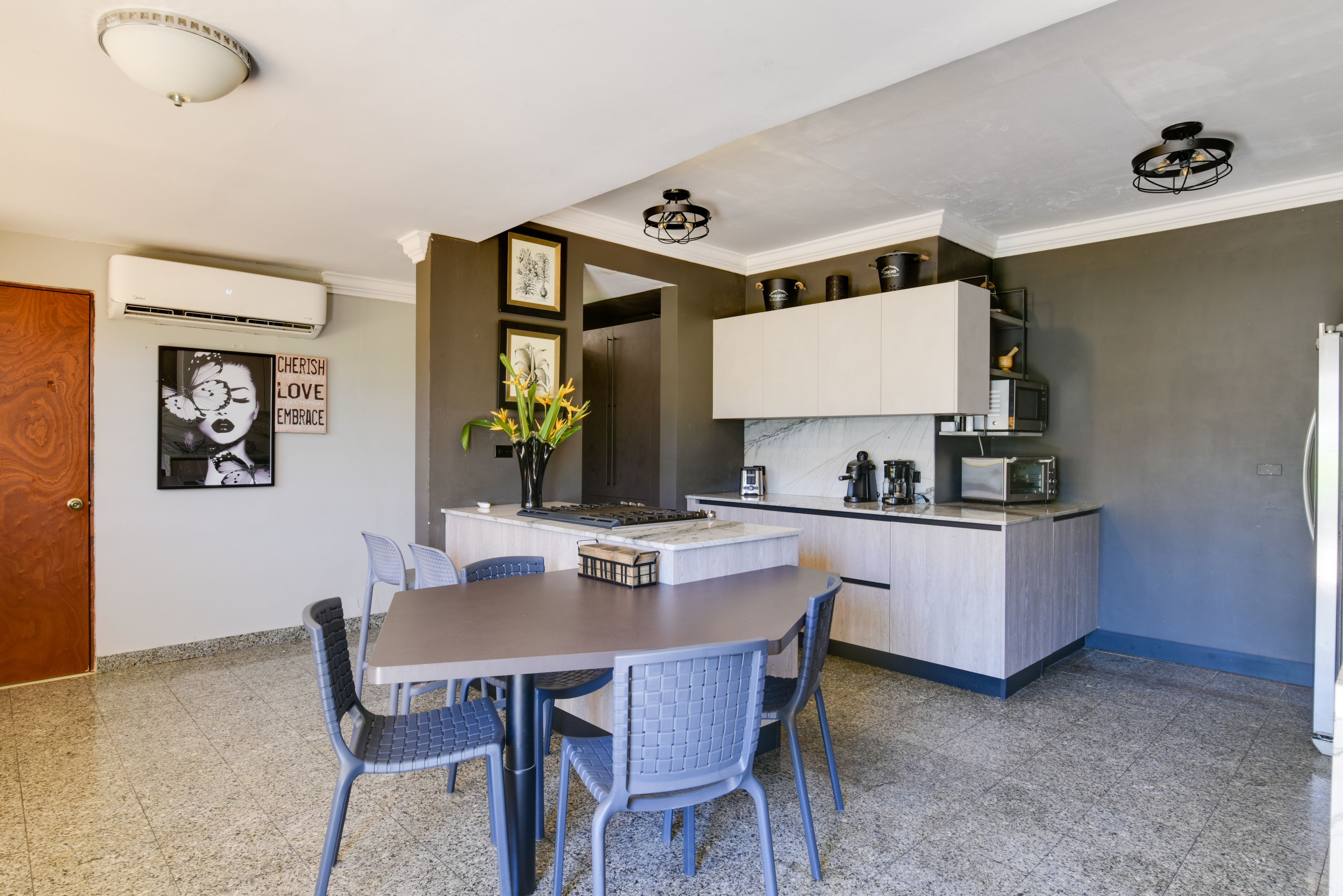Kitchen & Dining Area | Open Floor Plan | Free WiFi