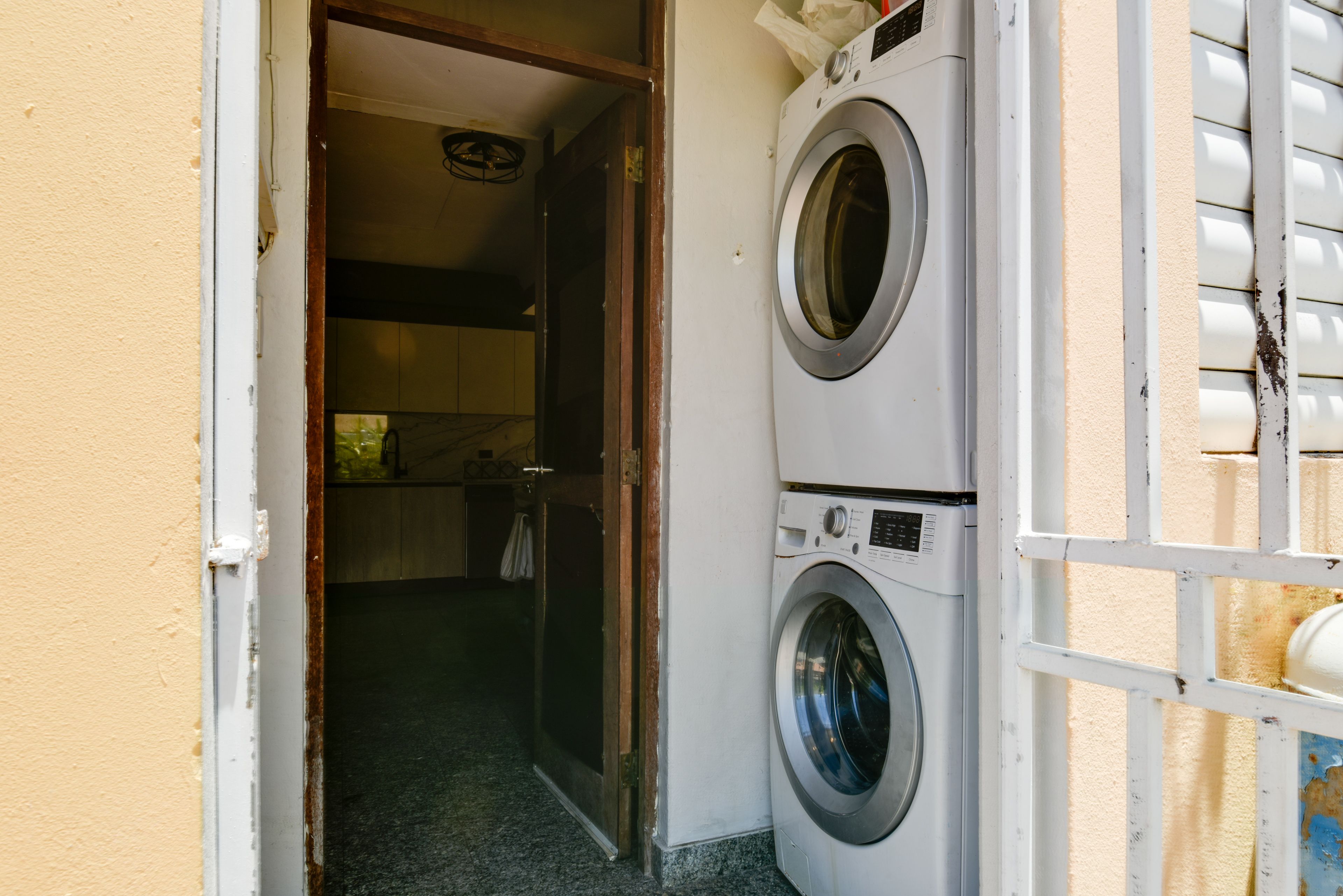 Washer & Dryer