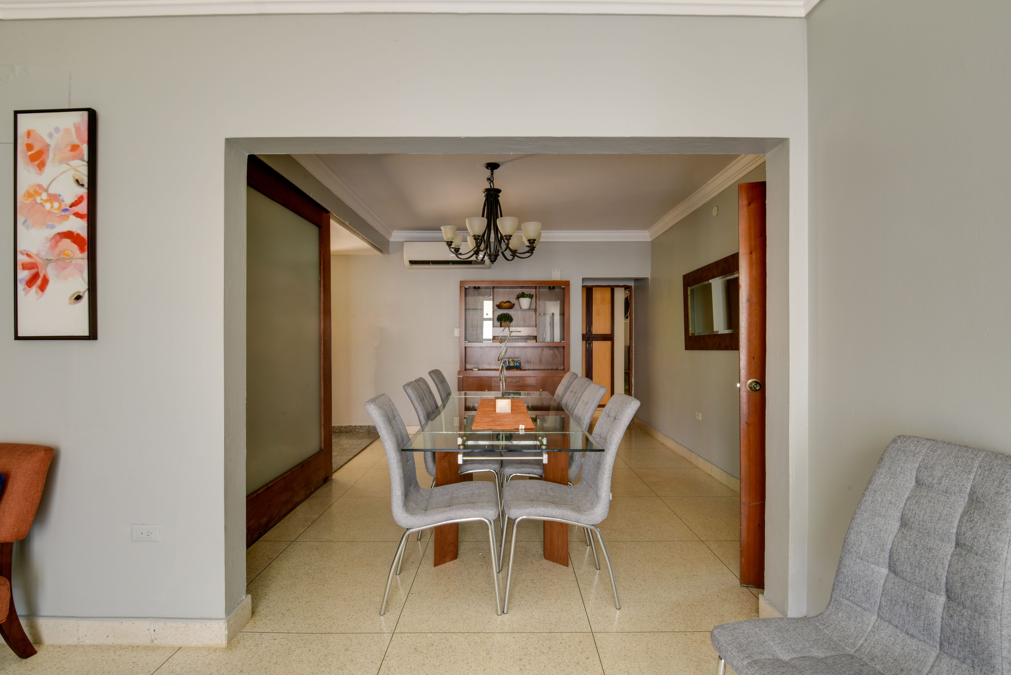 Dining Room | Dishes & Flatware Provided