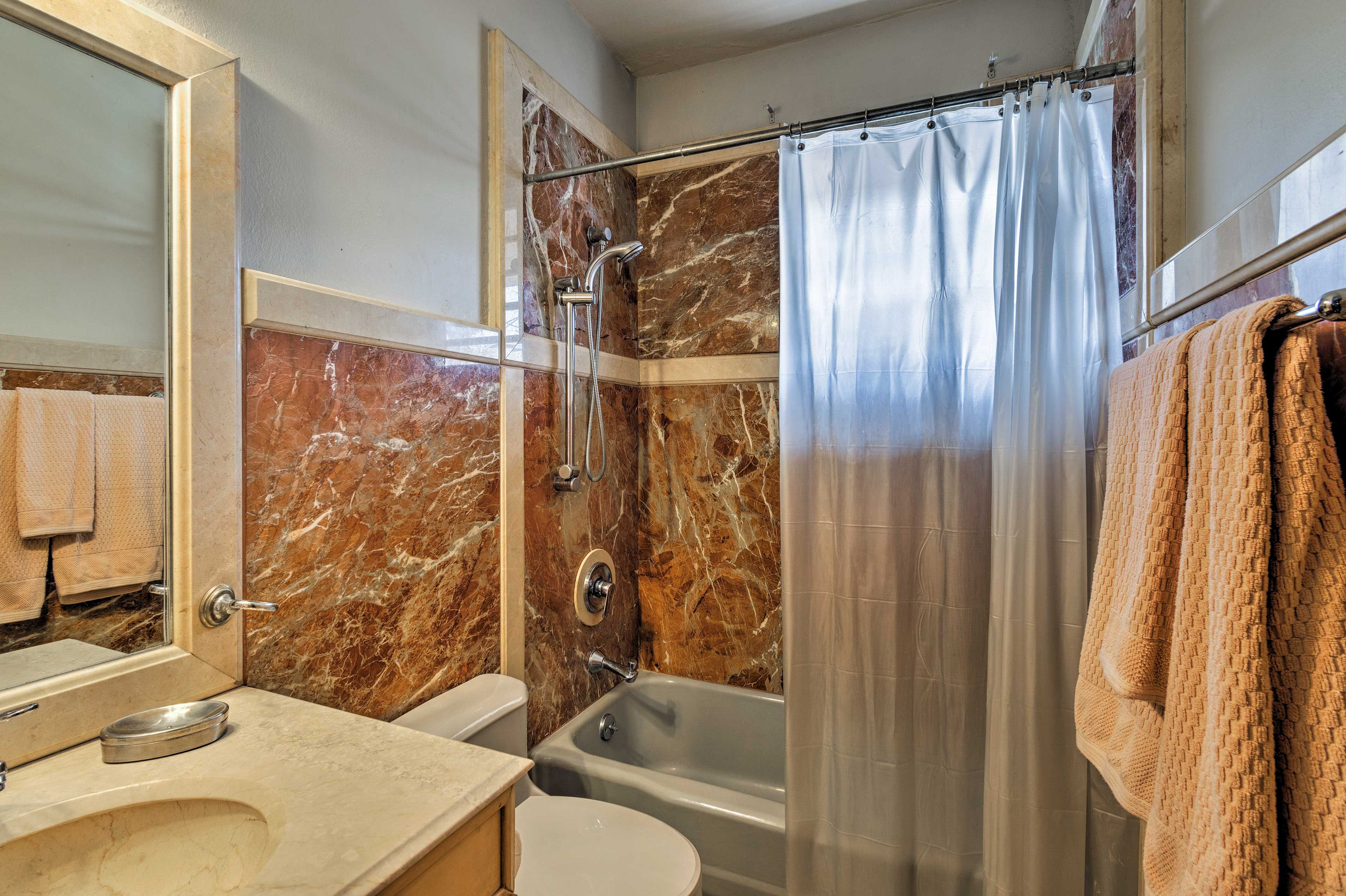 Full Bathroom