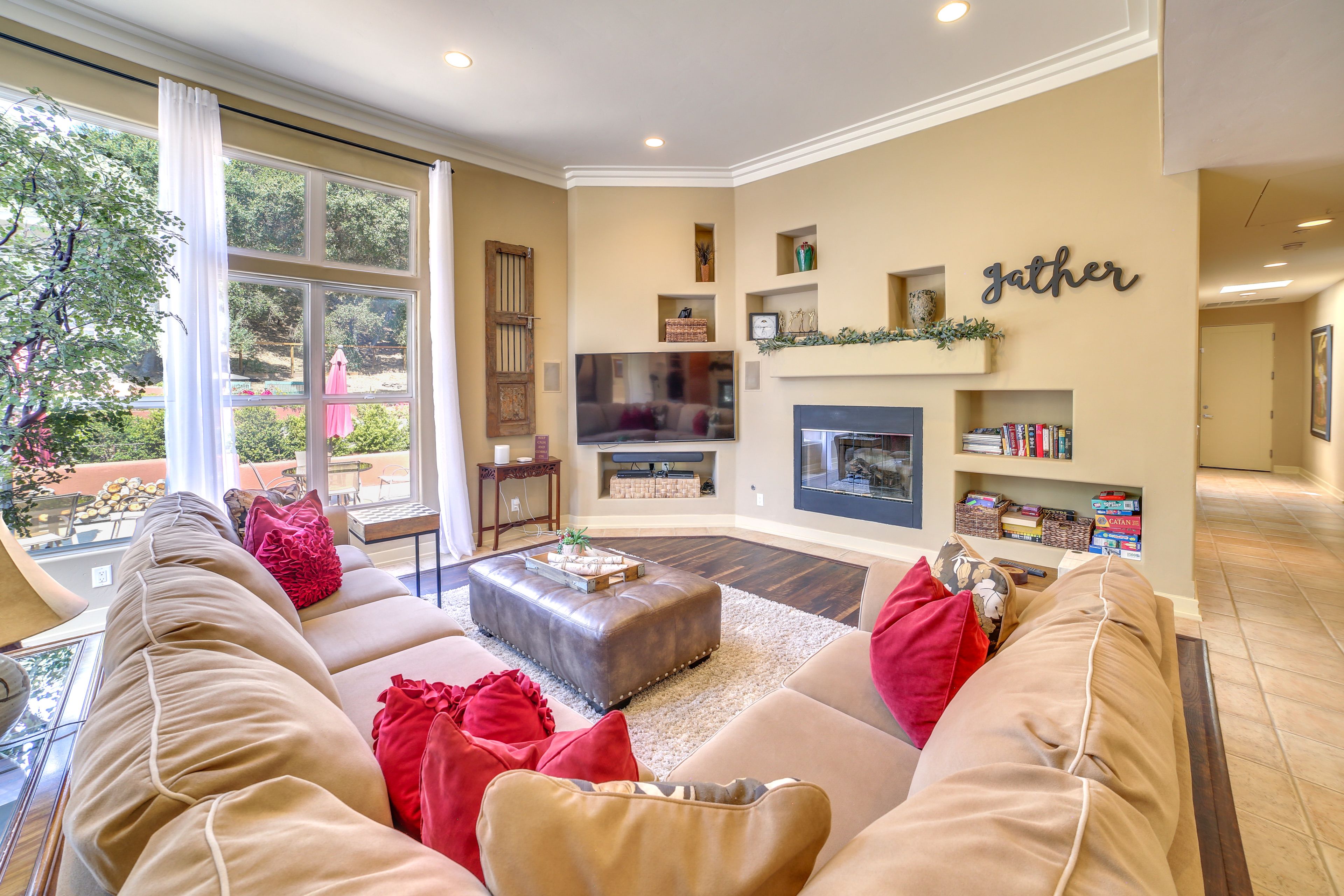 Living Room | Natural Light | Free WiFi