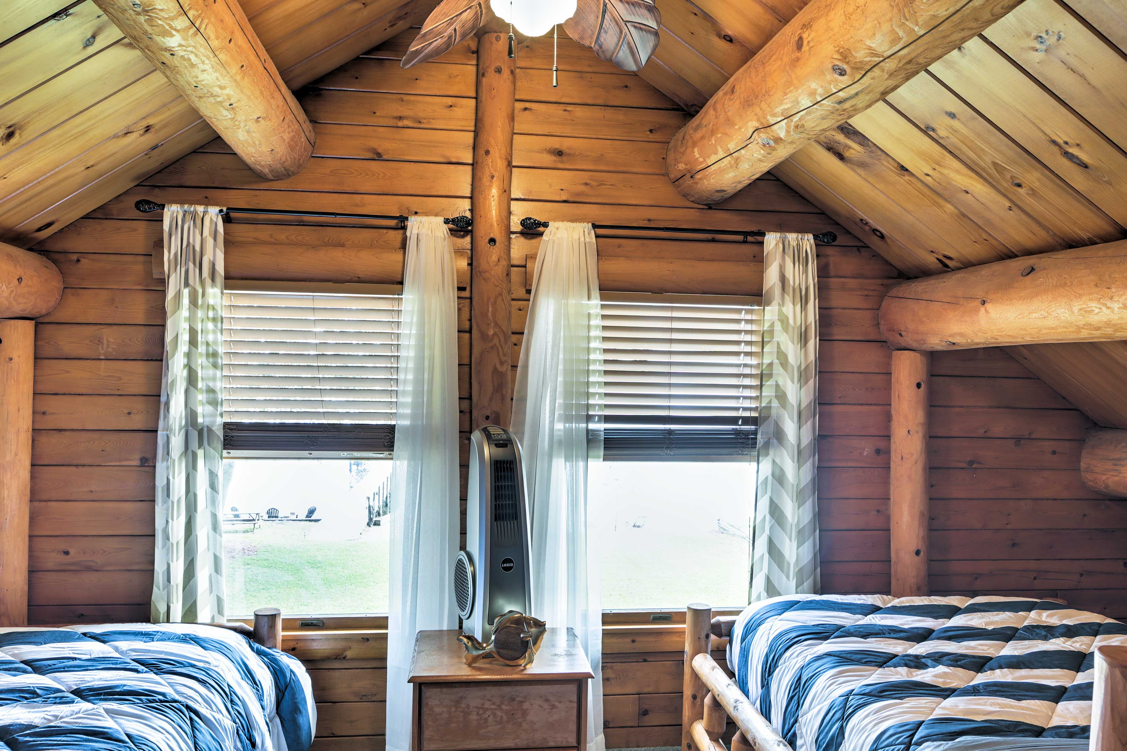 Loft | 2 Queen Beds